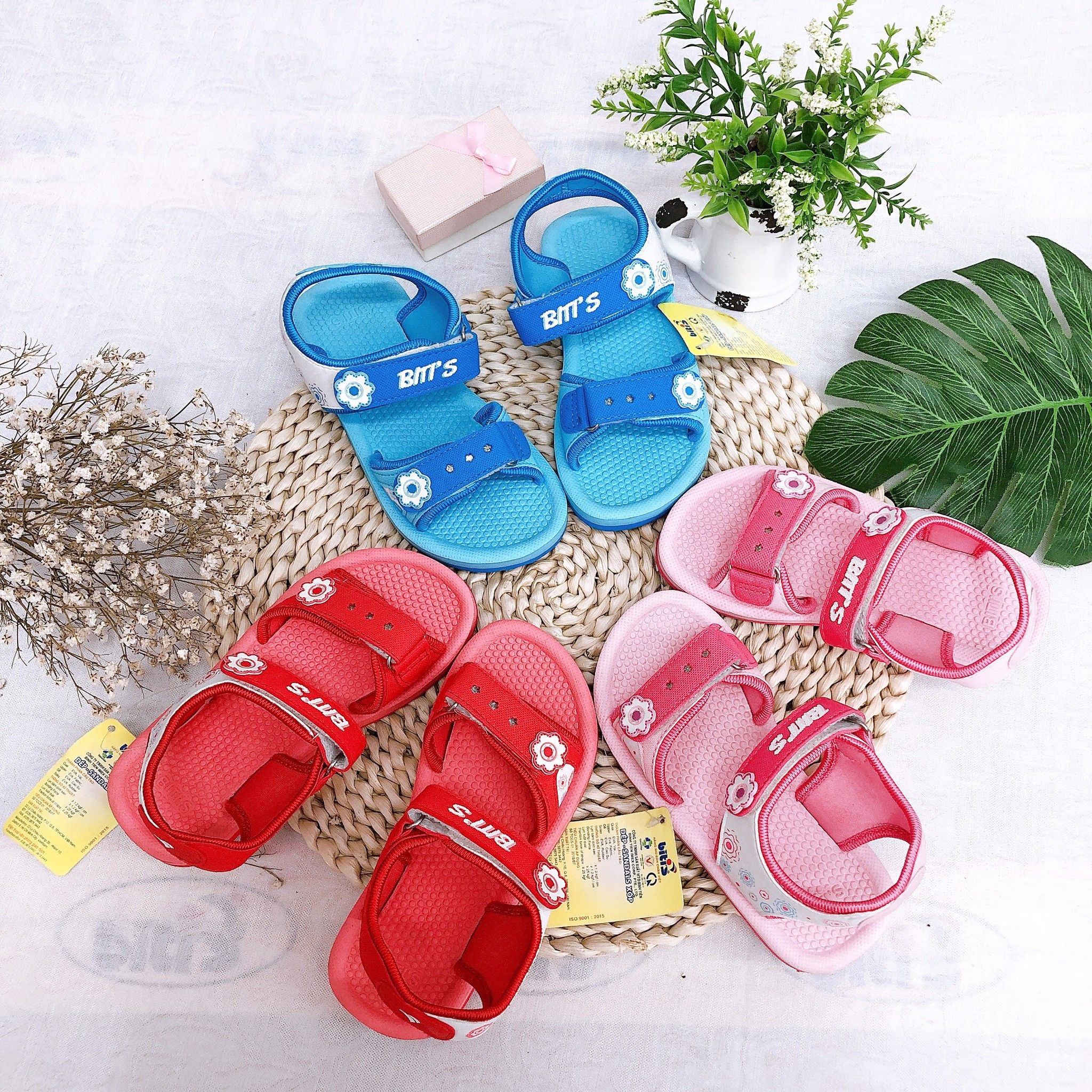 Sandals bé gái quai dán ( size 24 - 33 )-SXG028300
