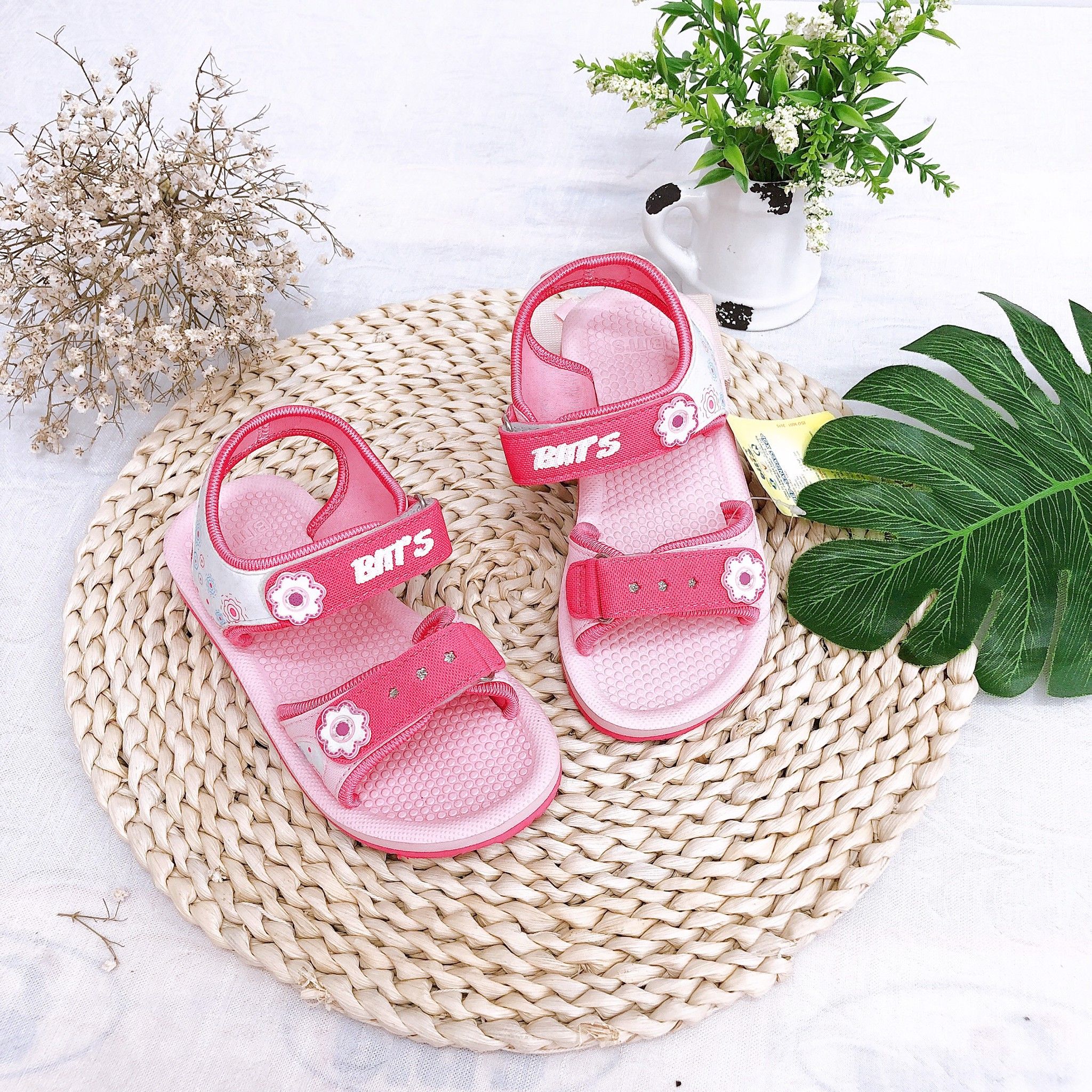 Sandals bé gái quai dán ( size 24 - 33 )-SXG028300