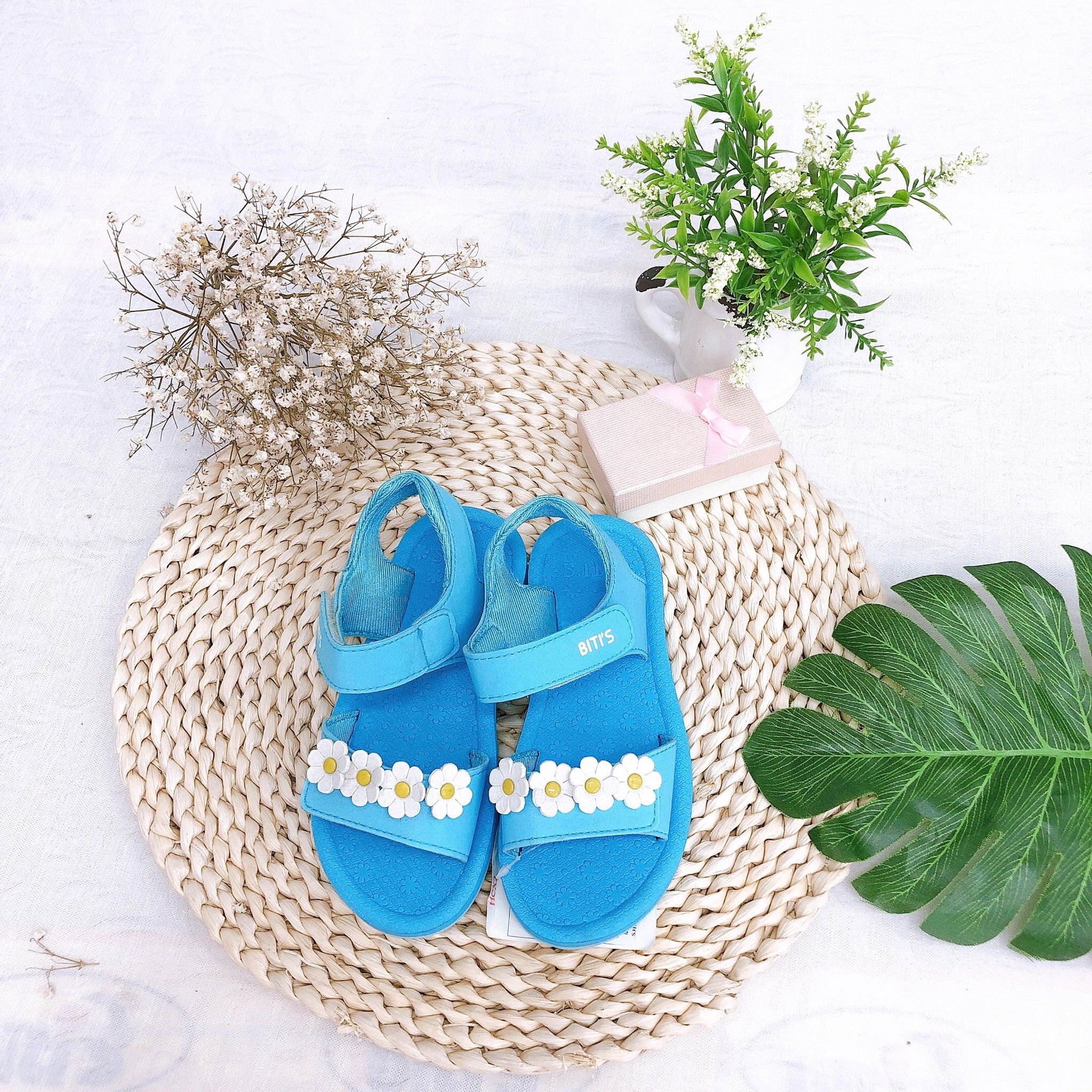 Sandals bé gái quai dán ( size 24 - 33 )-SXG029100