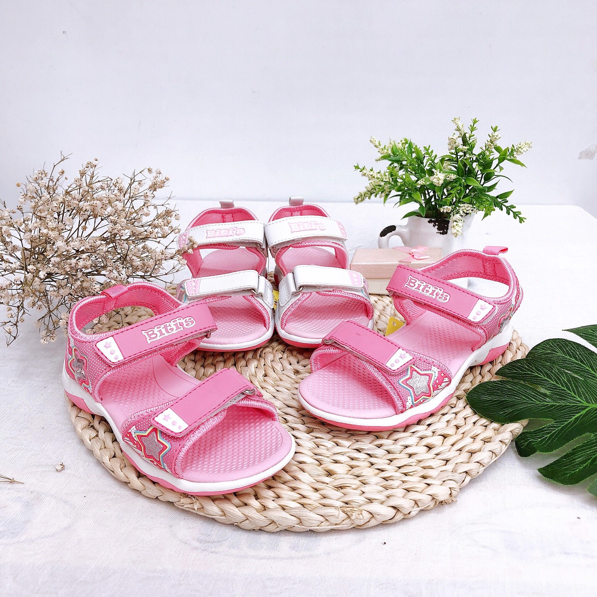 Sandals bé gái quai dán ( size 28 - 35 )-DTG003400