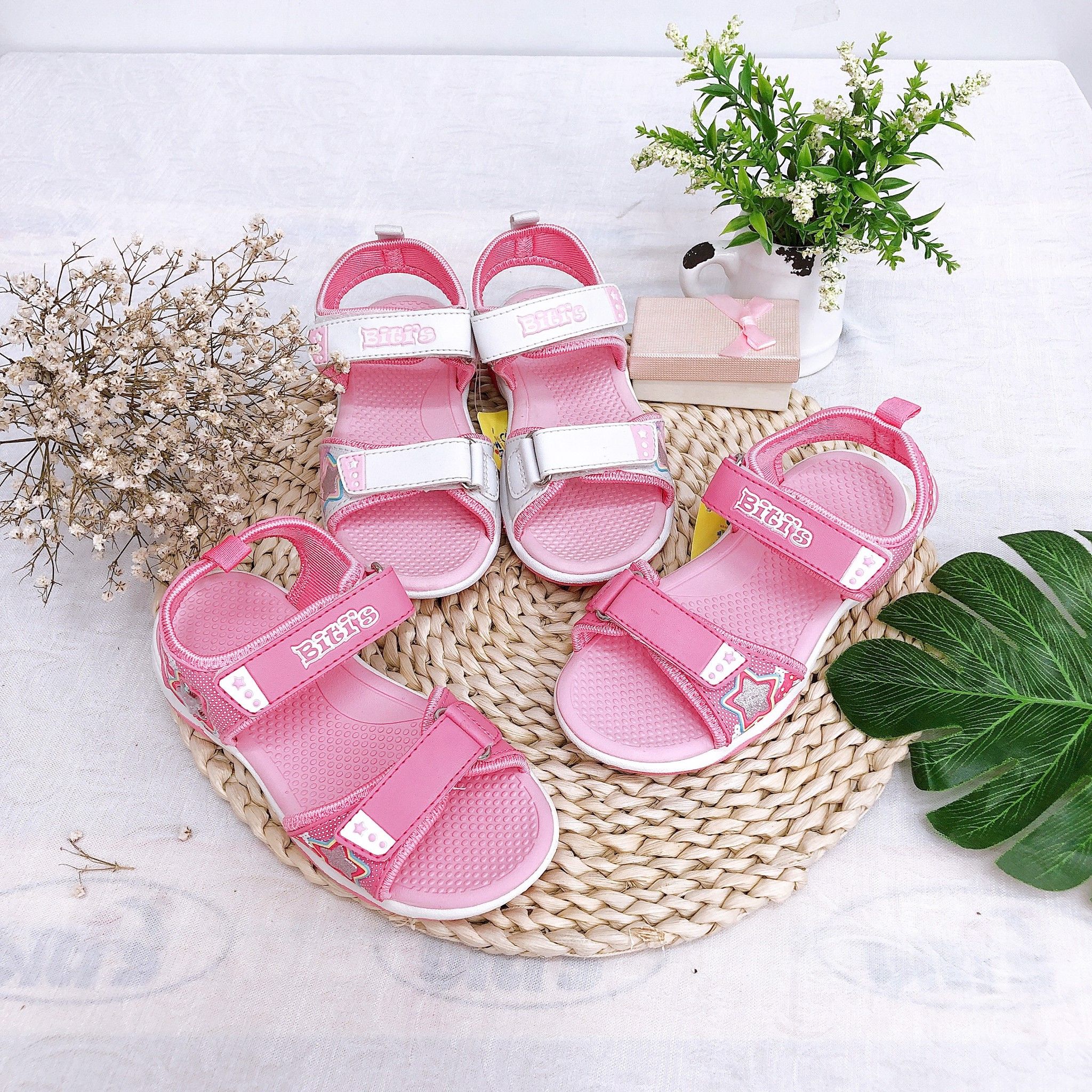 Sandals bé gái quai dán ( size 28 - 35 )-DTG003400