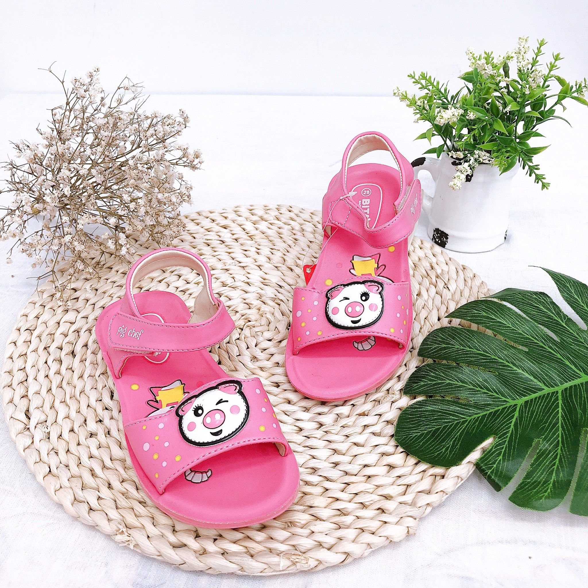 Sandals bé gái quai dán ( size 25 - 30 )-SENGI.36