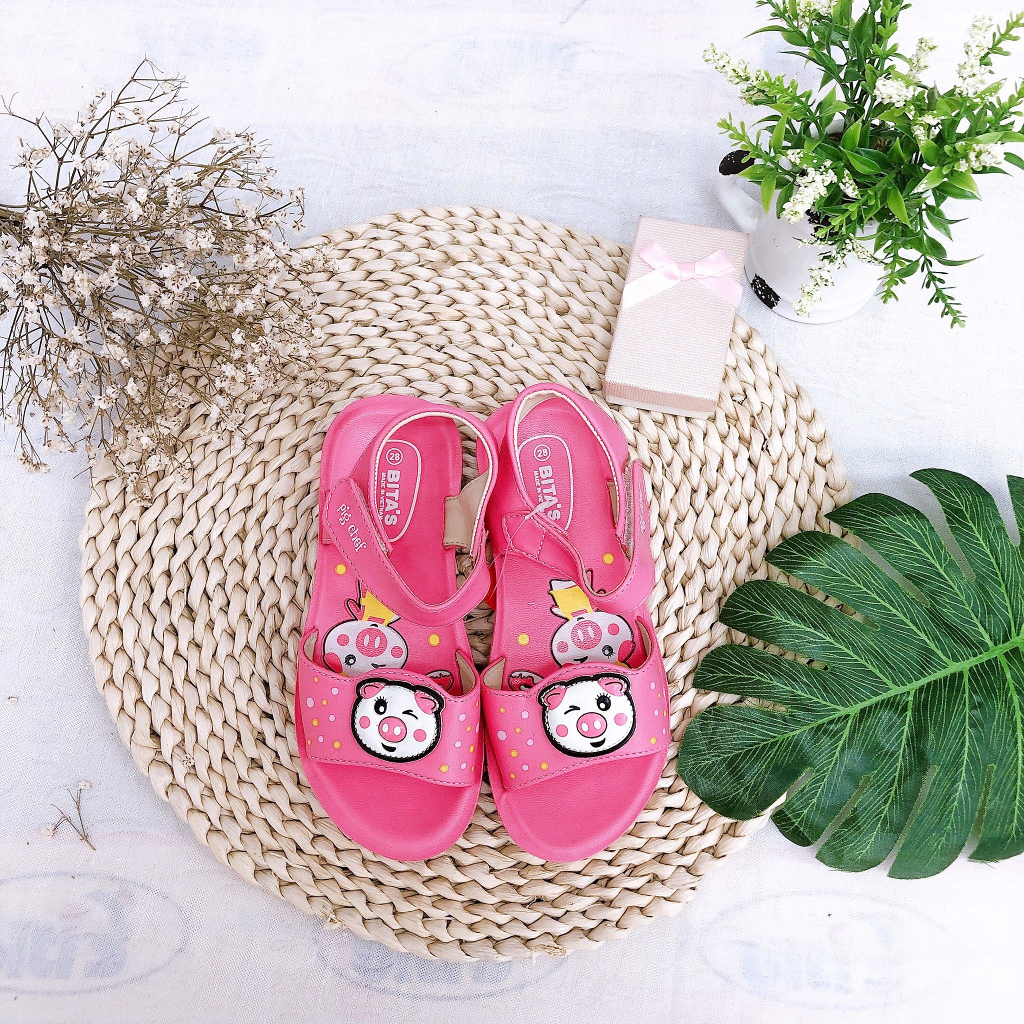 Sandals bé gái quai dán ( size 25 - 30 )-SENGI.36