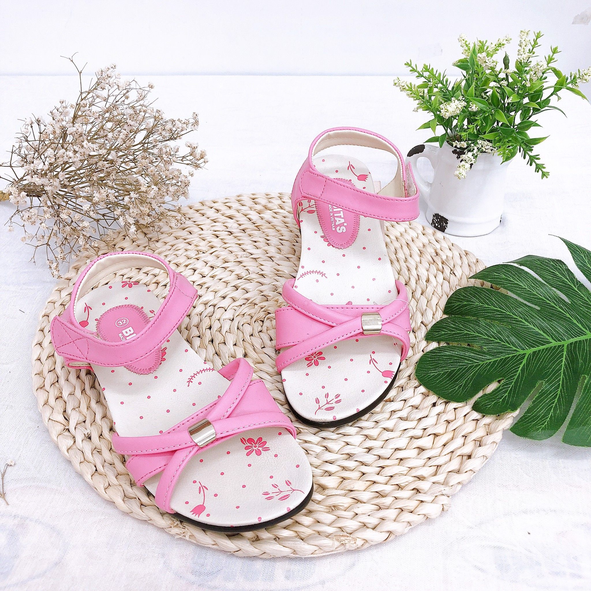 Sandals bé gái quai dán ( size 31 - 37 ) - SOB.235