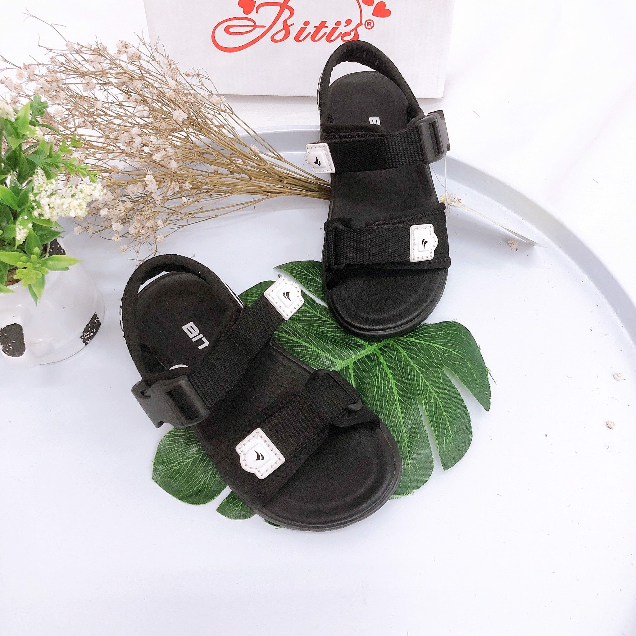 DEB005200