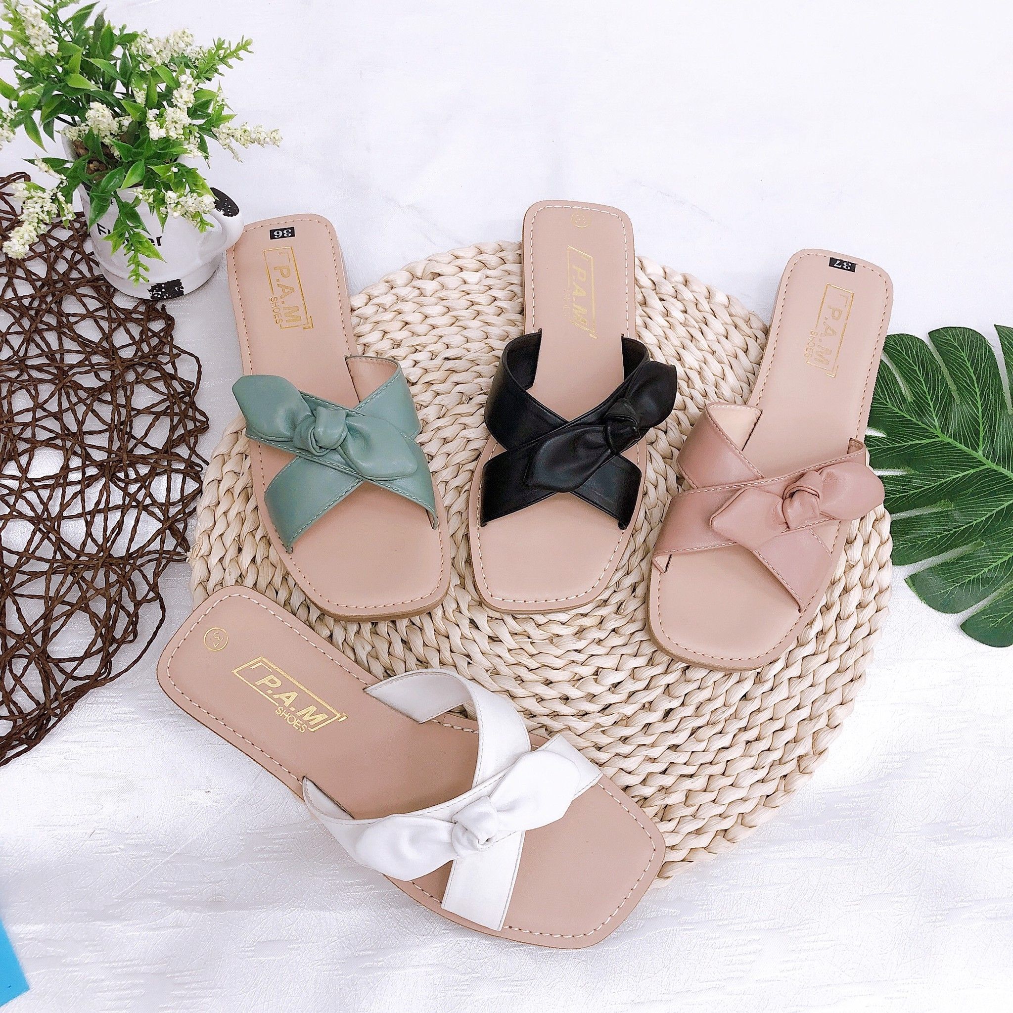 Dép quai chéo phối nơ cánh