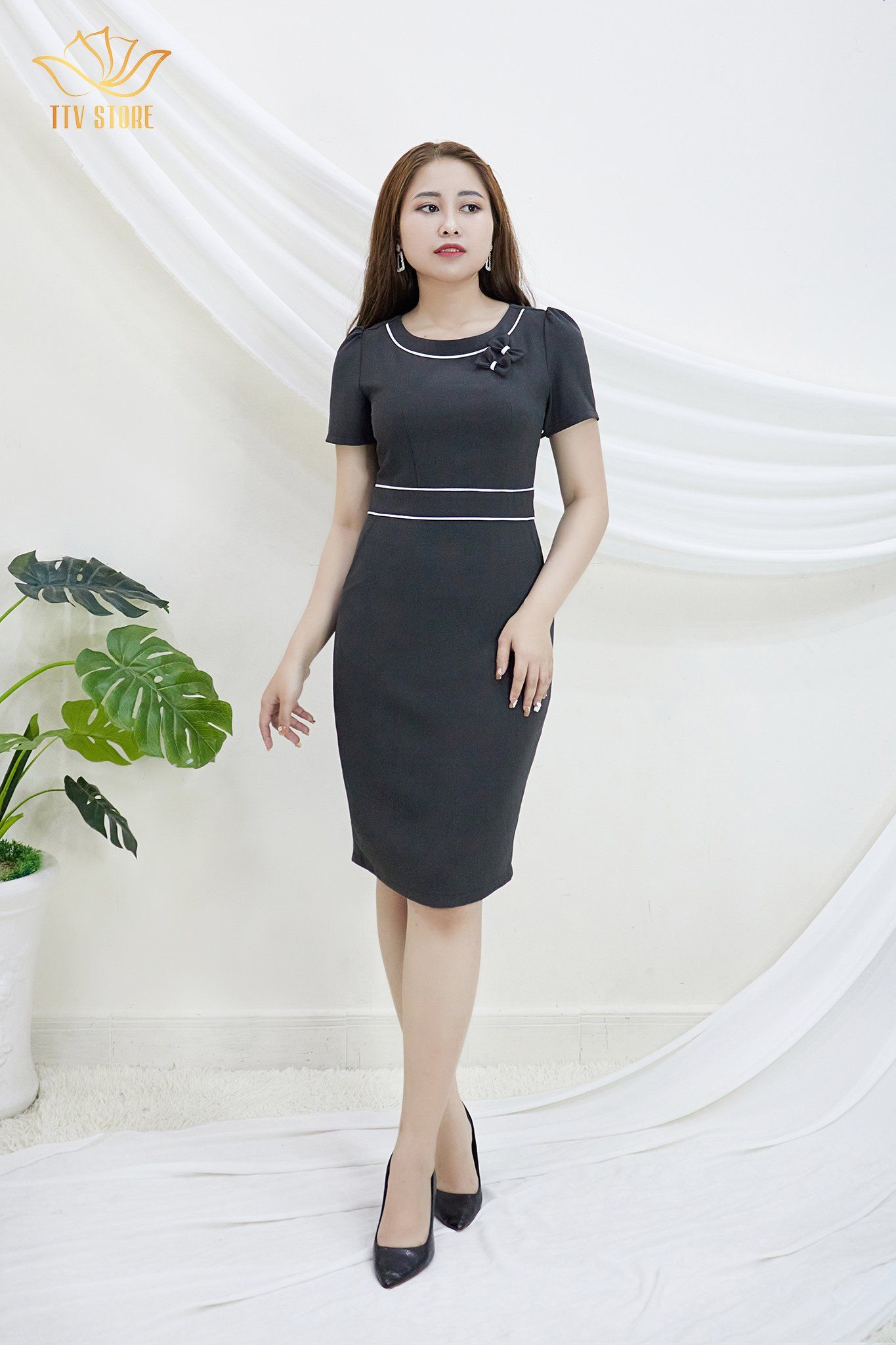 TTV484 Xám chuột - Đầm ôm phối nơ bên trái CV