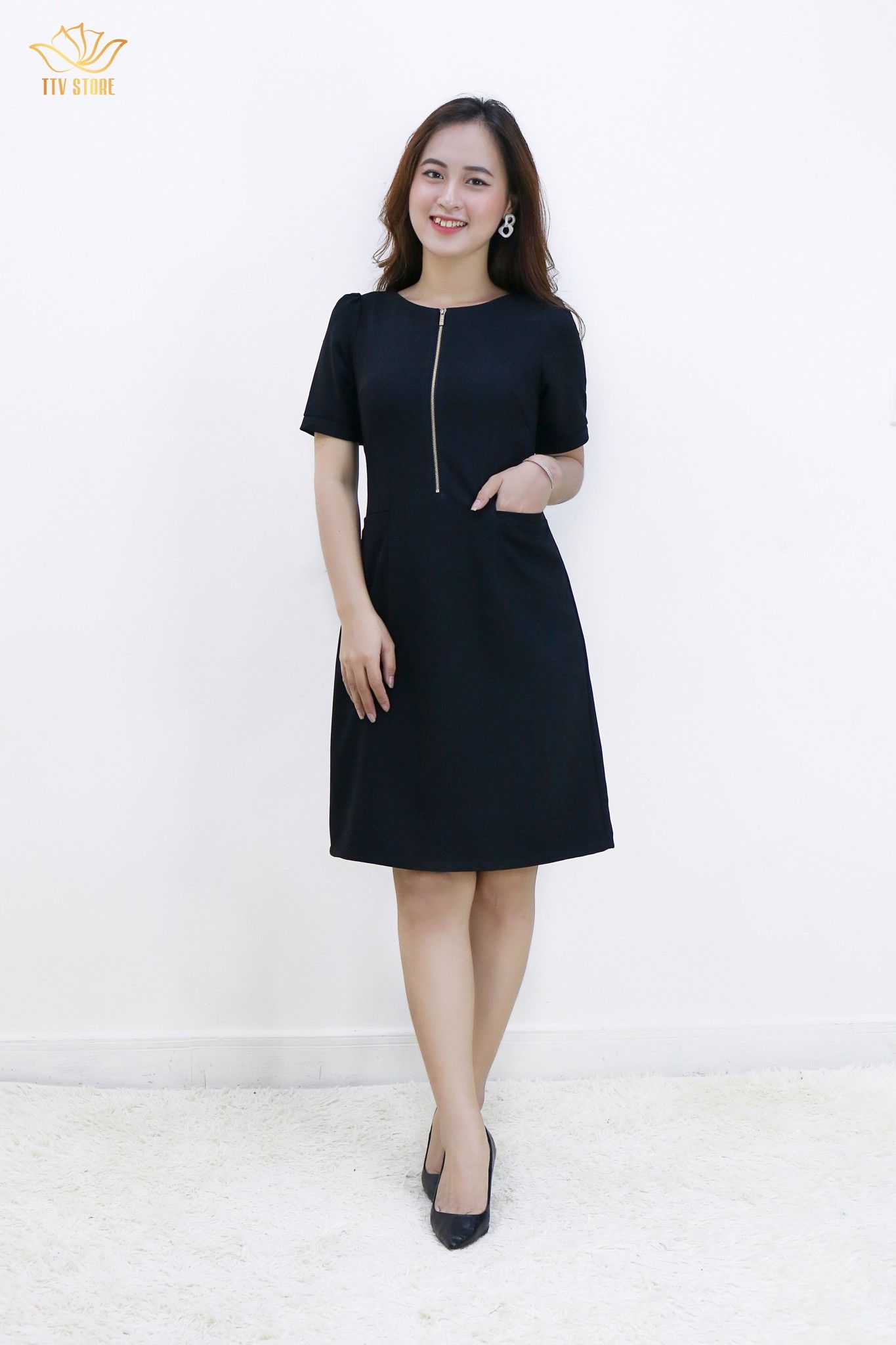 Đầm suông - phối khóa trước CV - đen - TTV540
