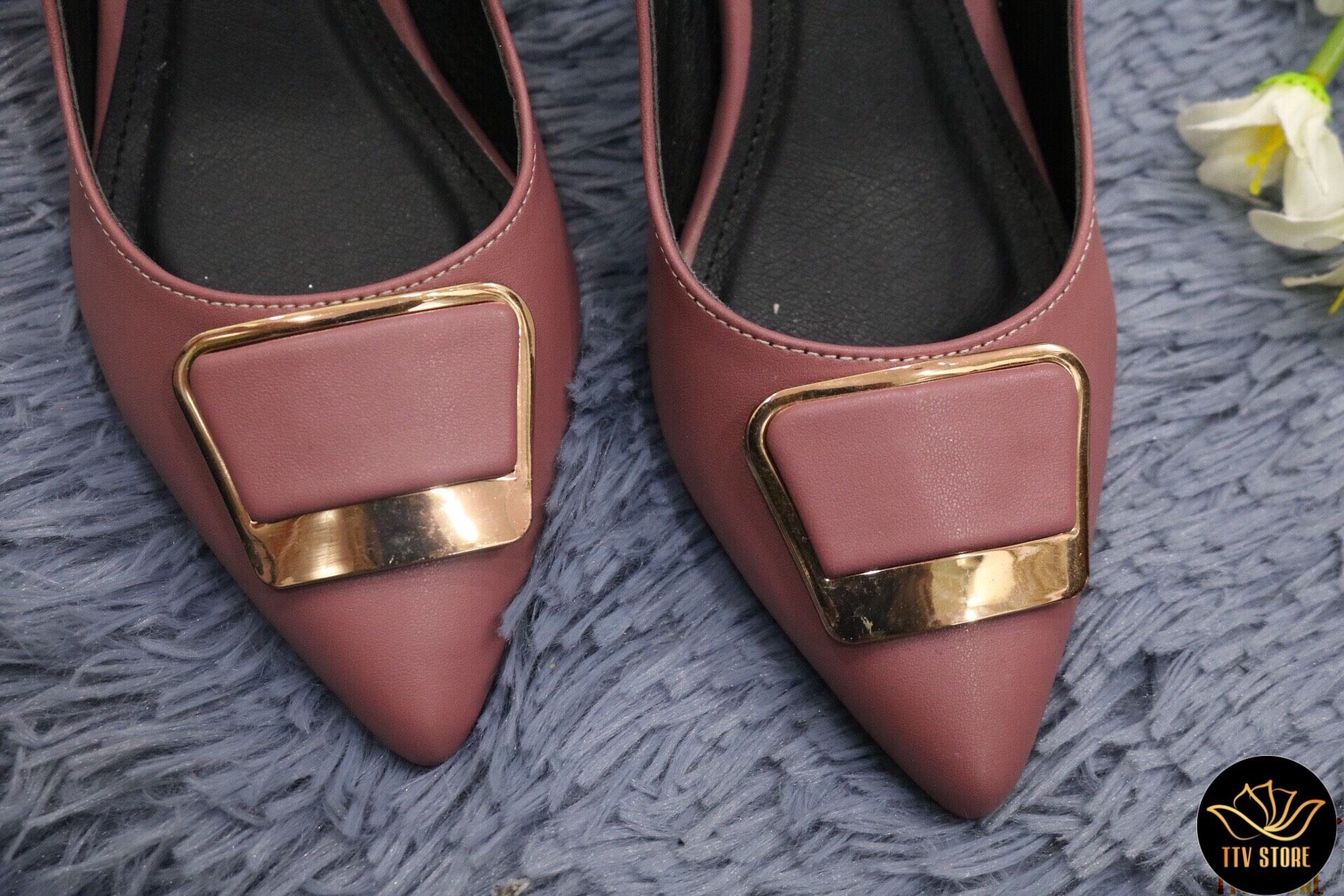 D09 hông ruốc - giày vai sandal 5cm