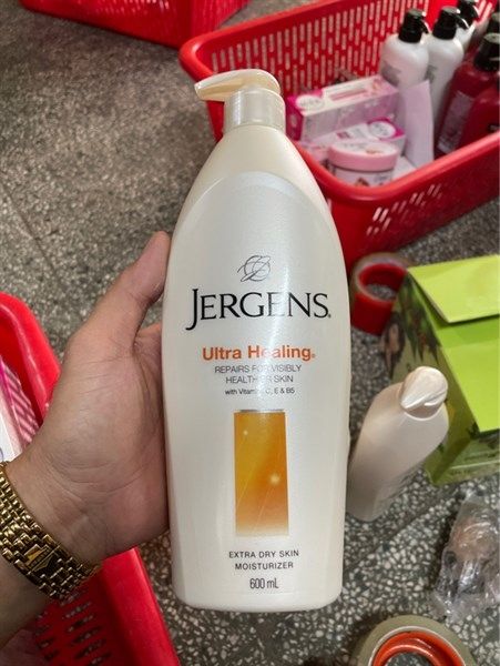 Dưỡng Thể Dưỡng Ẩm Da Jergens Ultra Healing 600ml