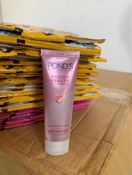 U_Pond's_Sữa Rửa Mặt Sáng Mịn Rạng Rỡ 50g