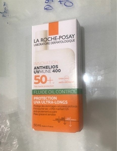 SỮA CHỐNG NẮNG LA ROCHE POSAY FLUIDE OIL CONTOL DA DẦU MỤN