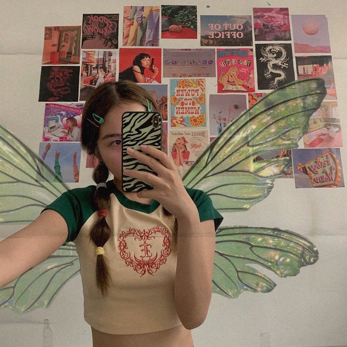 HEART LOGO RAGLAN CROPTOP- GREEN
