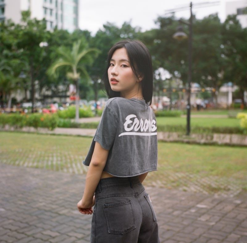 LOGO CROP WASHED