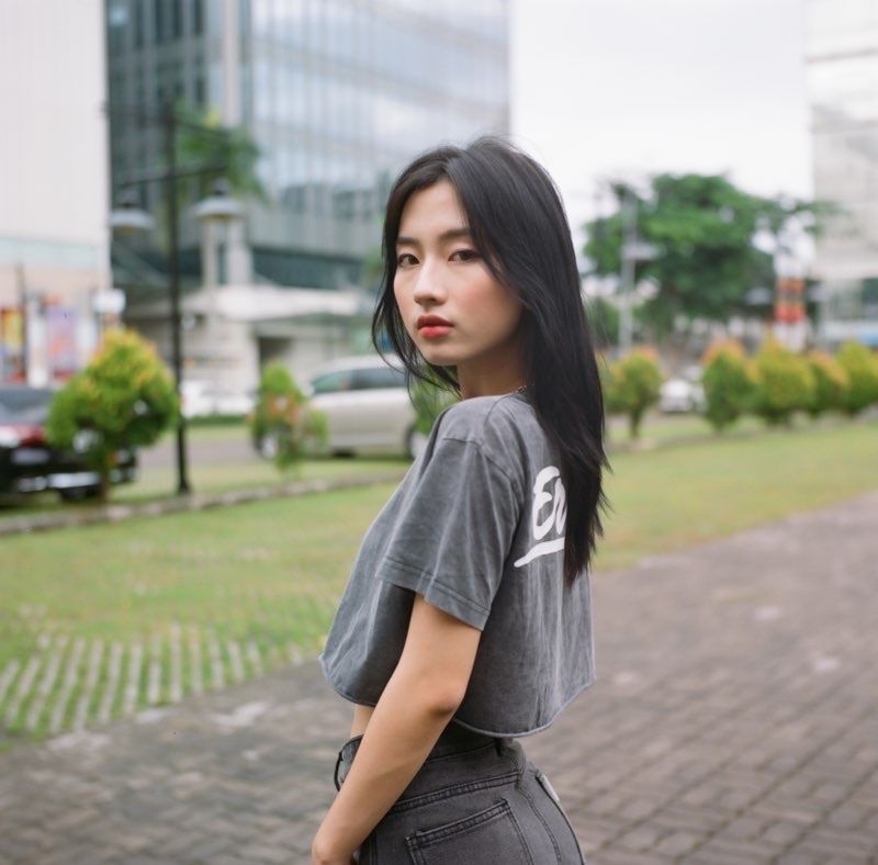 LOGO CROP WASHED