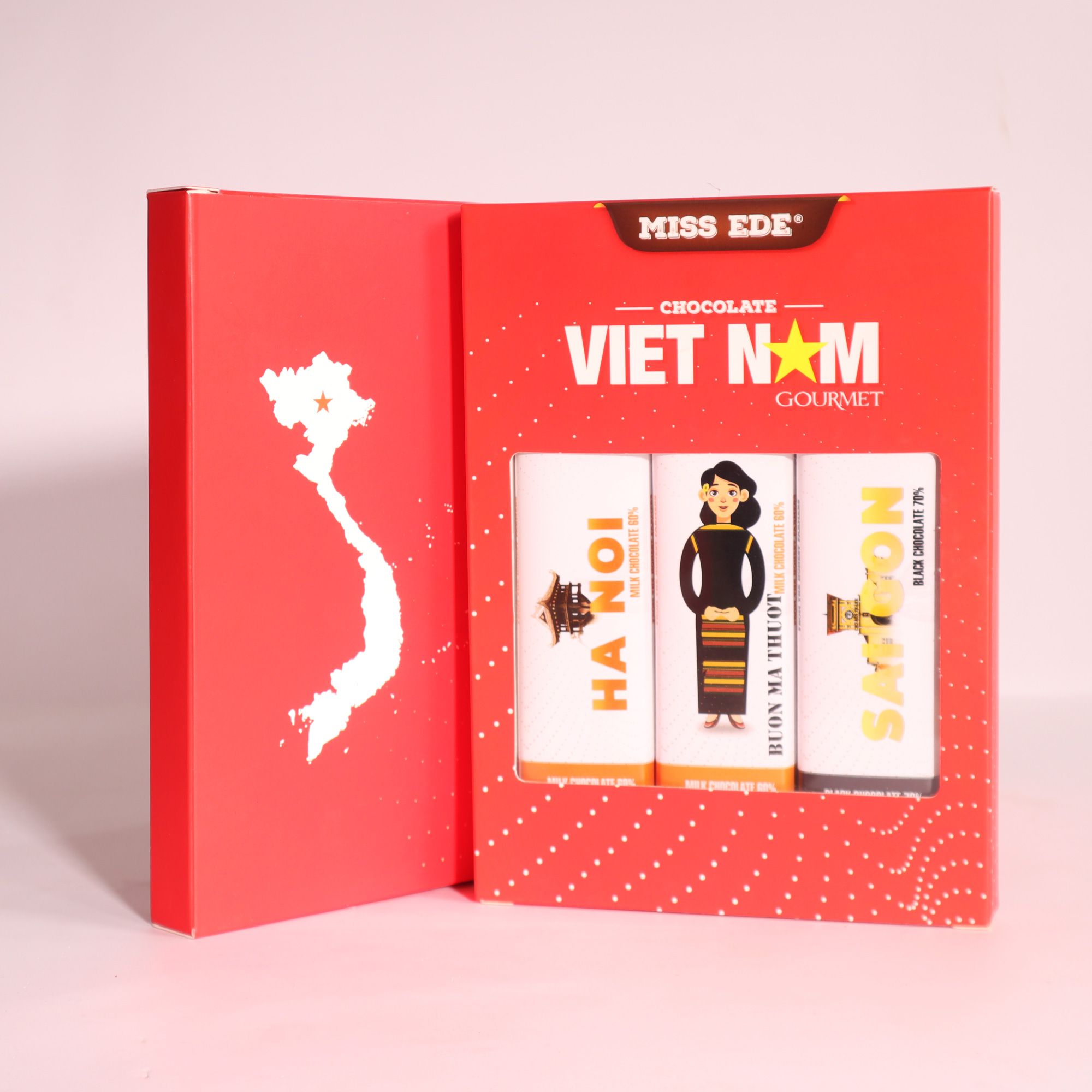 Gift box: Sô cô la VIET NAM gourmet MISS EDE - Hộp trung (VIETNAM gourmet Chocolate - gift box Size M) - MISS EDE - Hộp 60g (3 thanh x 30g: 2 thanh sữa & 1 thanh đen)