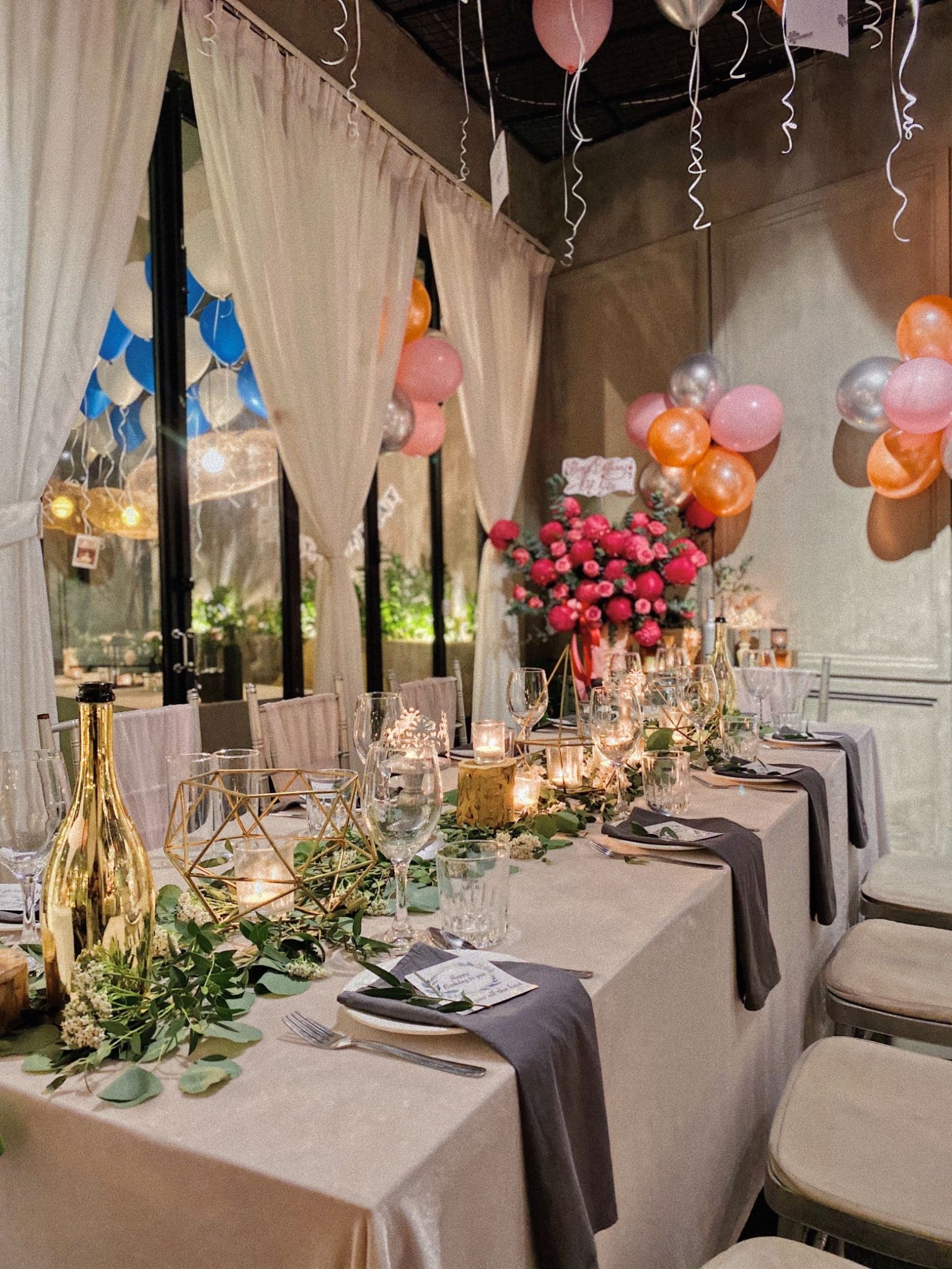 MAGIC PINKY - D ROOM - GROUP - OZ_HTC