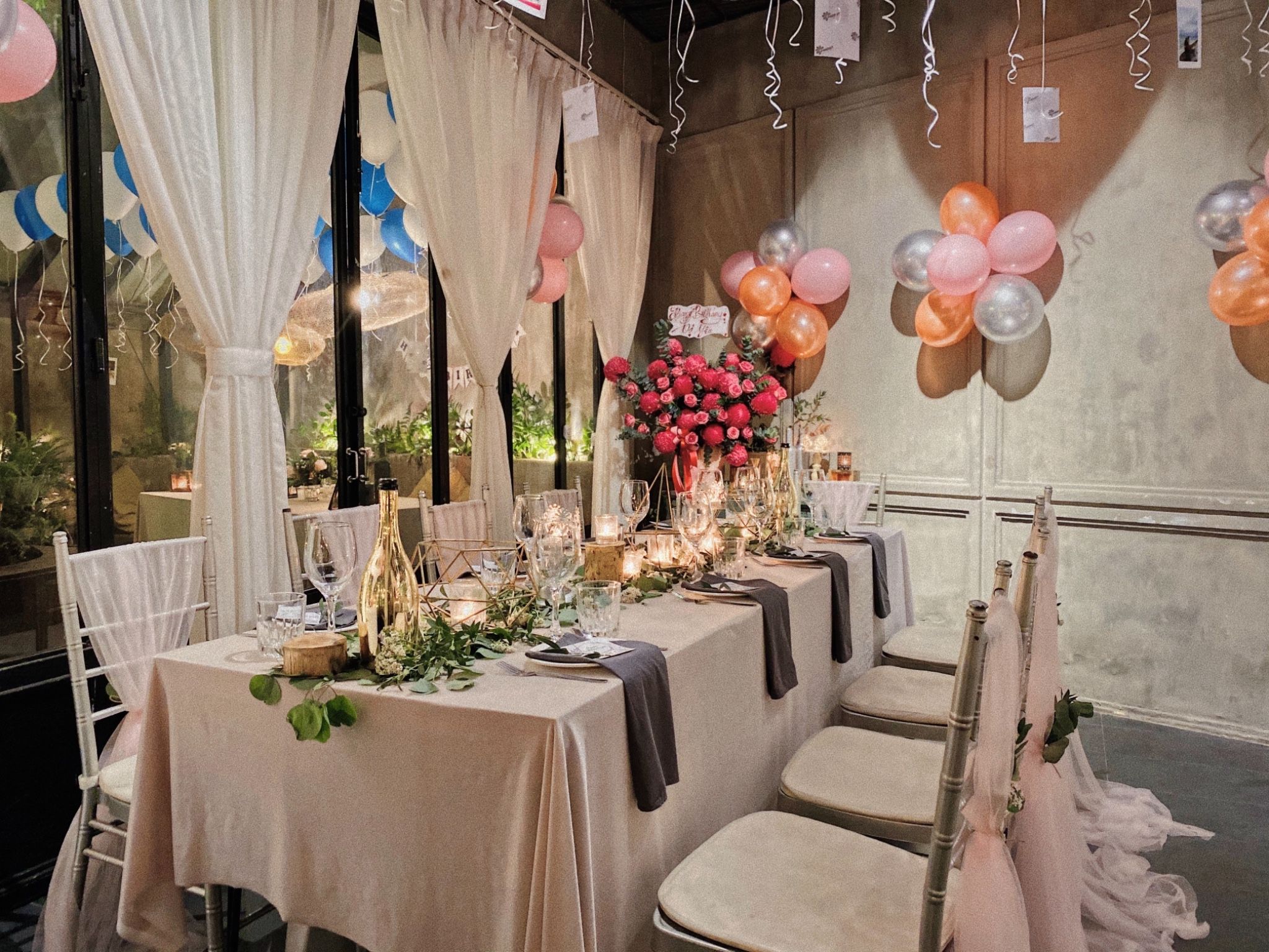 MAGIC PINKY - D ROOM - GROUP - OZ_HTC