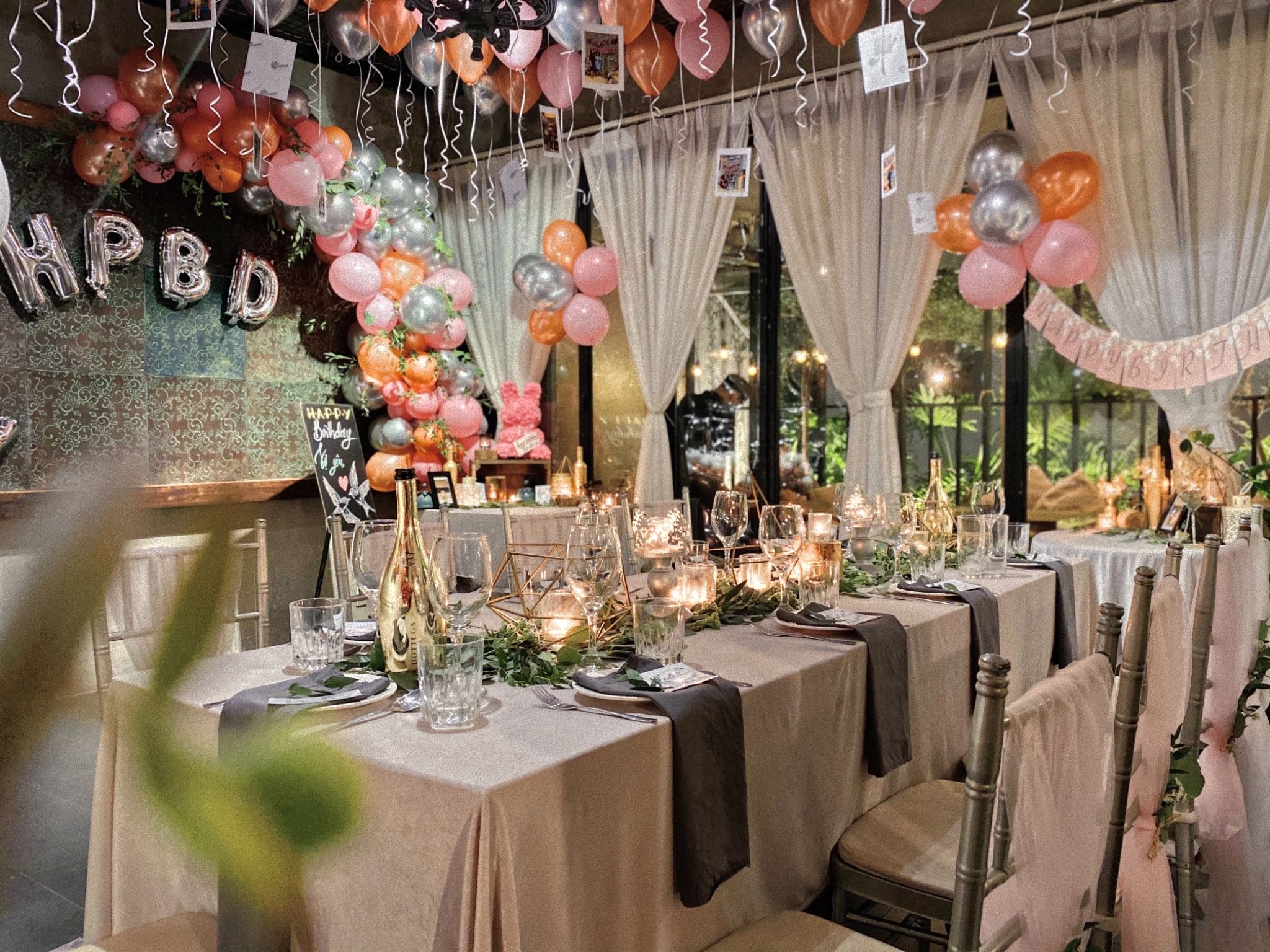 MAGIC PINKY - D ROOM - GROUP - OZ_HTC