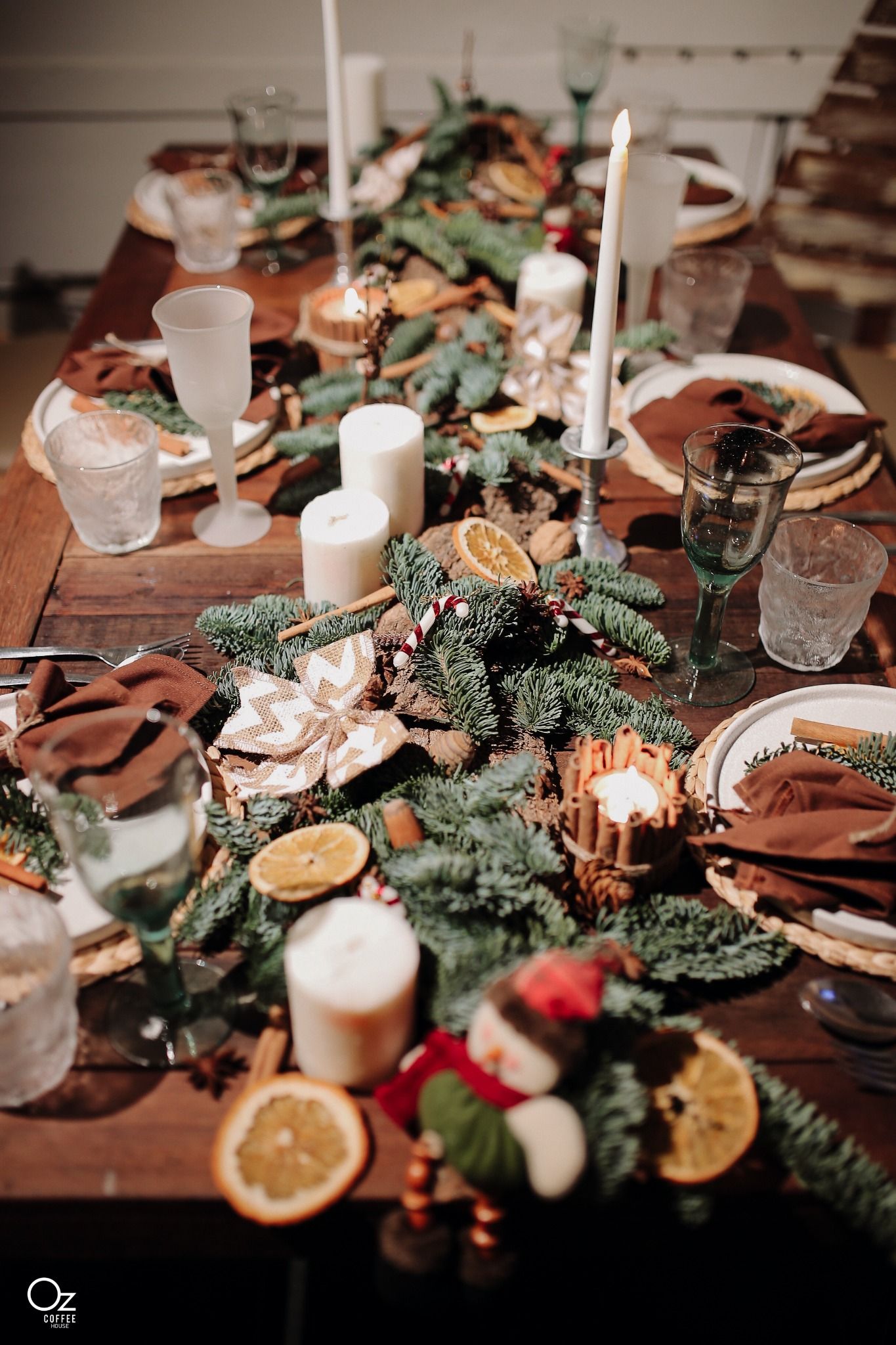 PRIVATE - A789 - GROUP - SANTA GIFT CONCEPT - OZ_HTC