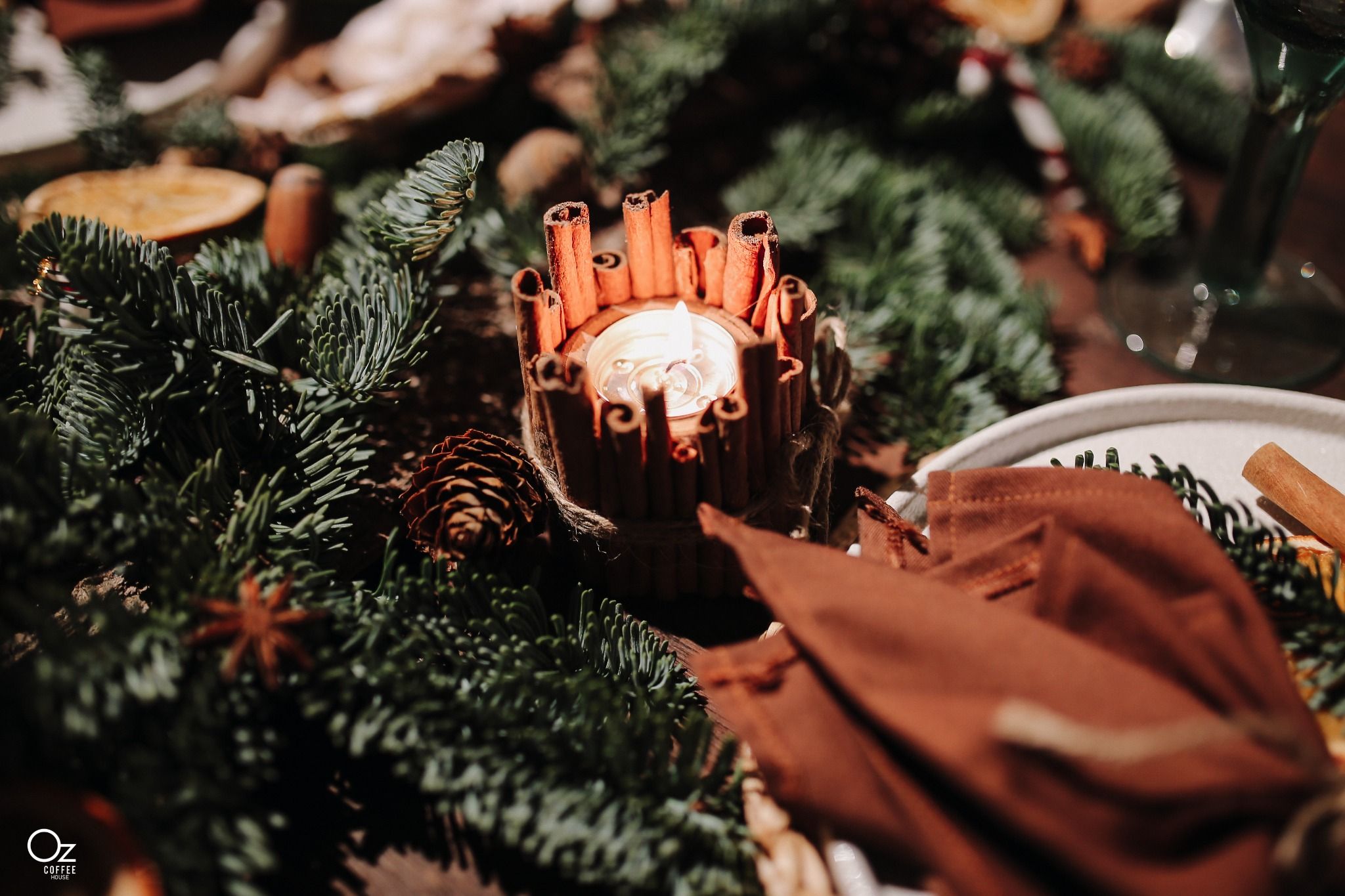 PRIVATE - A789 - GROUP - SANTA GIFT CONCEPT - OZ_HTC