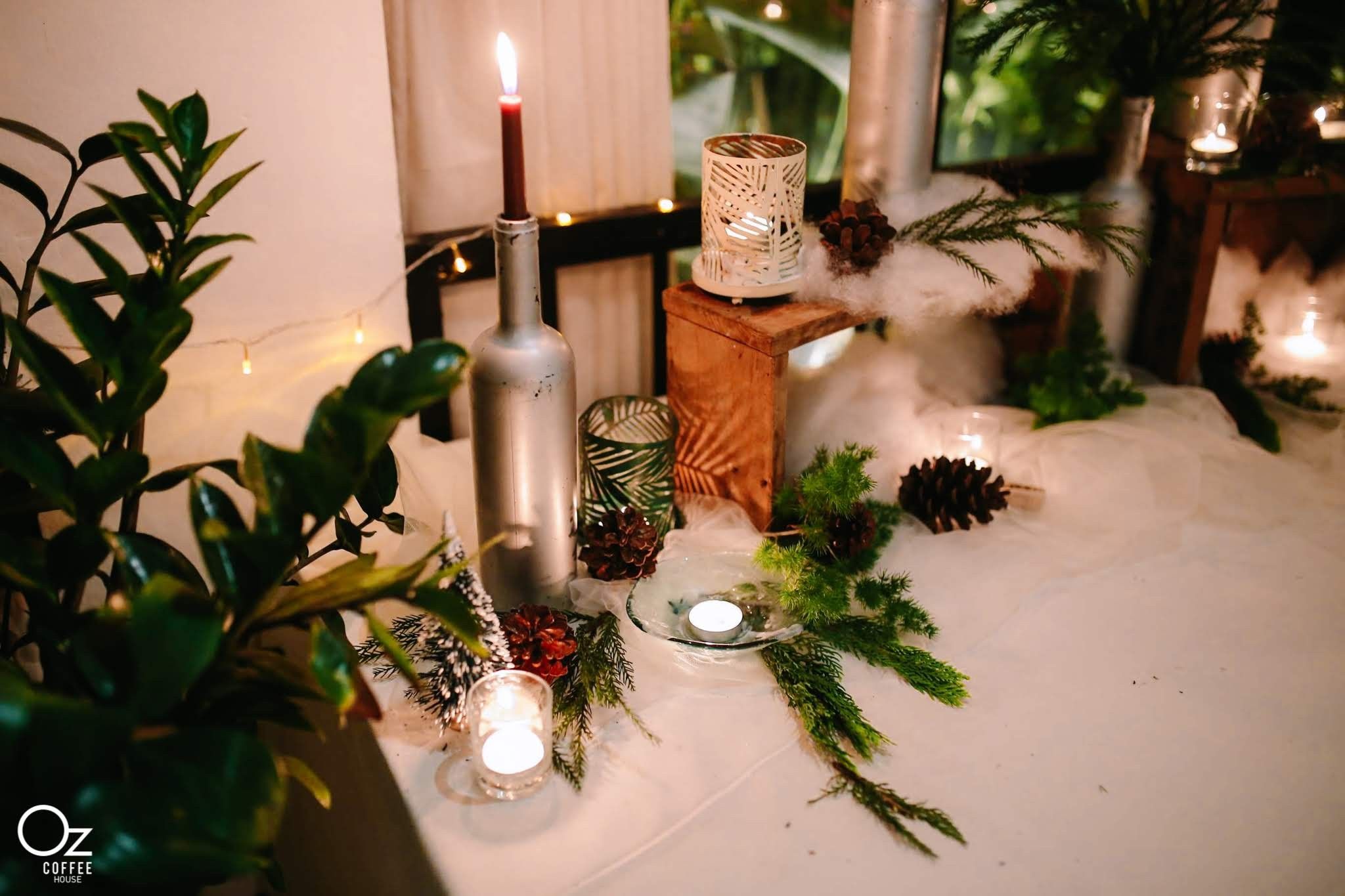 NEW MERRY CHRISTMAS 2019 - WHITE ROOM - OZ_LVS