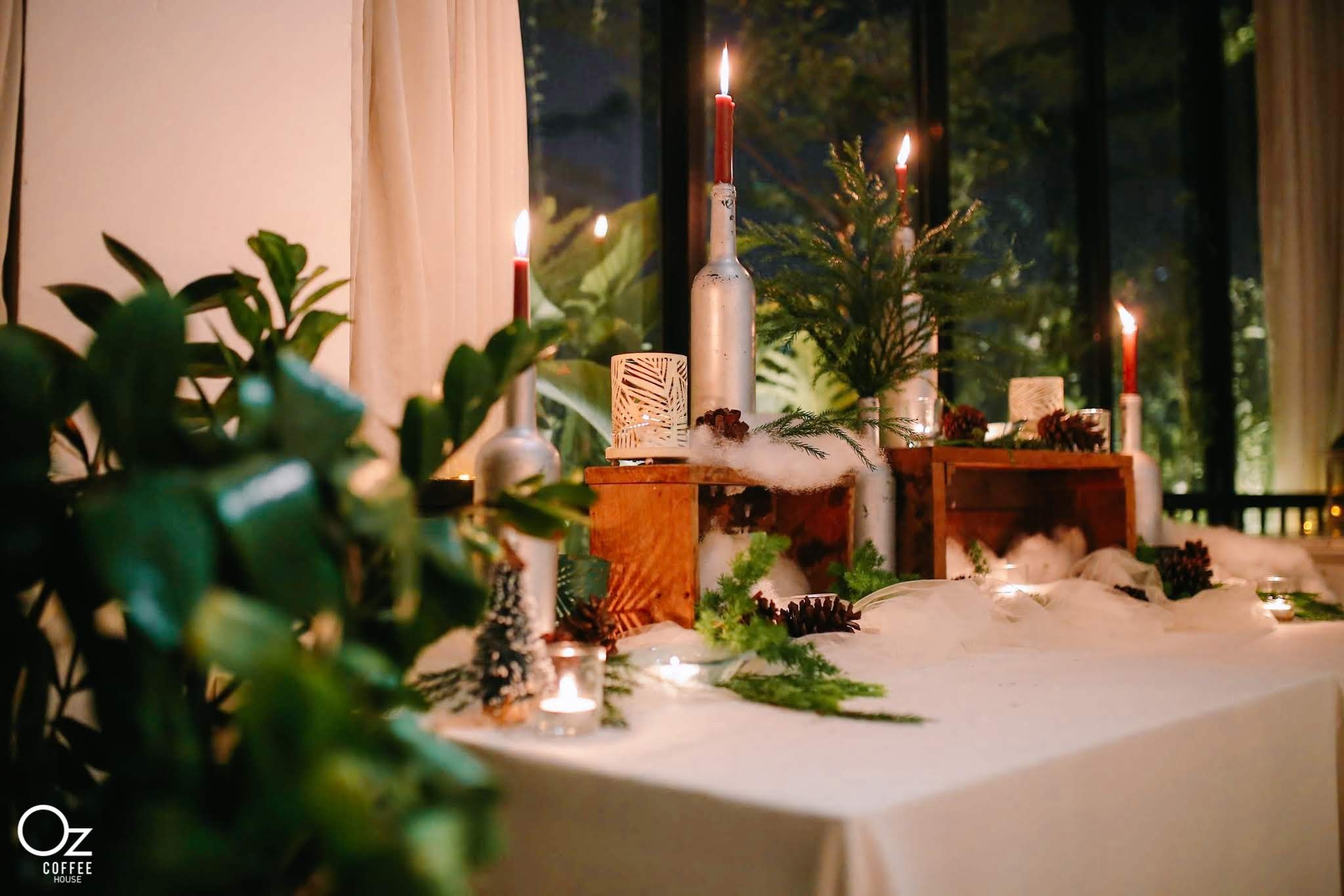 NEW MERRY CHRISTMAS 2019 - WHITE ROOM - OZ_LVS
