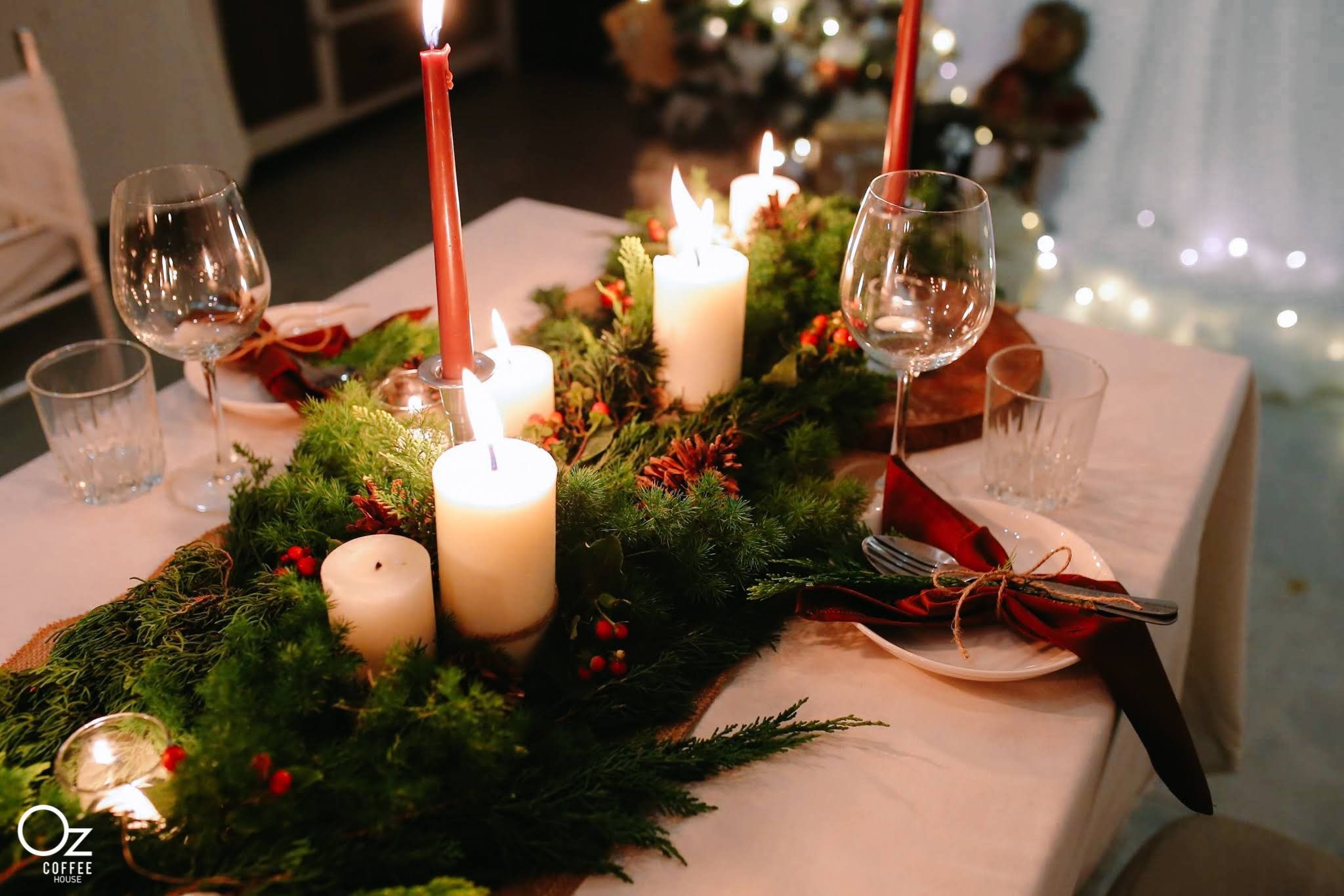 NEW MERRY CHRISTMAS 2019 - WHITE ROOM - OZ_LVS