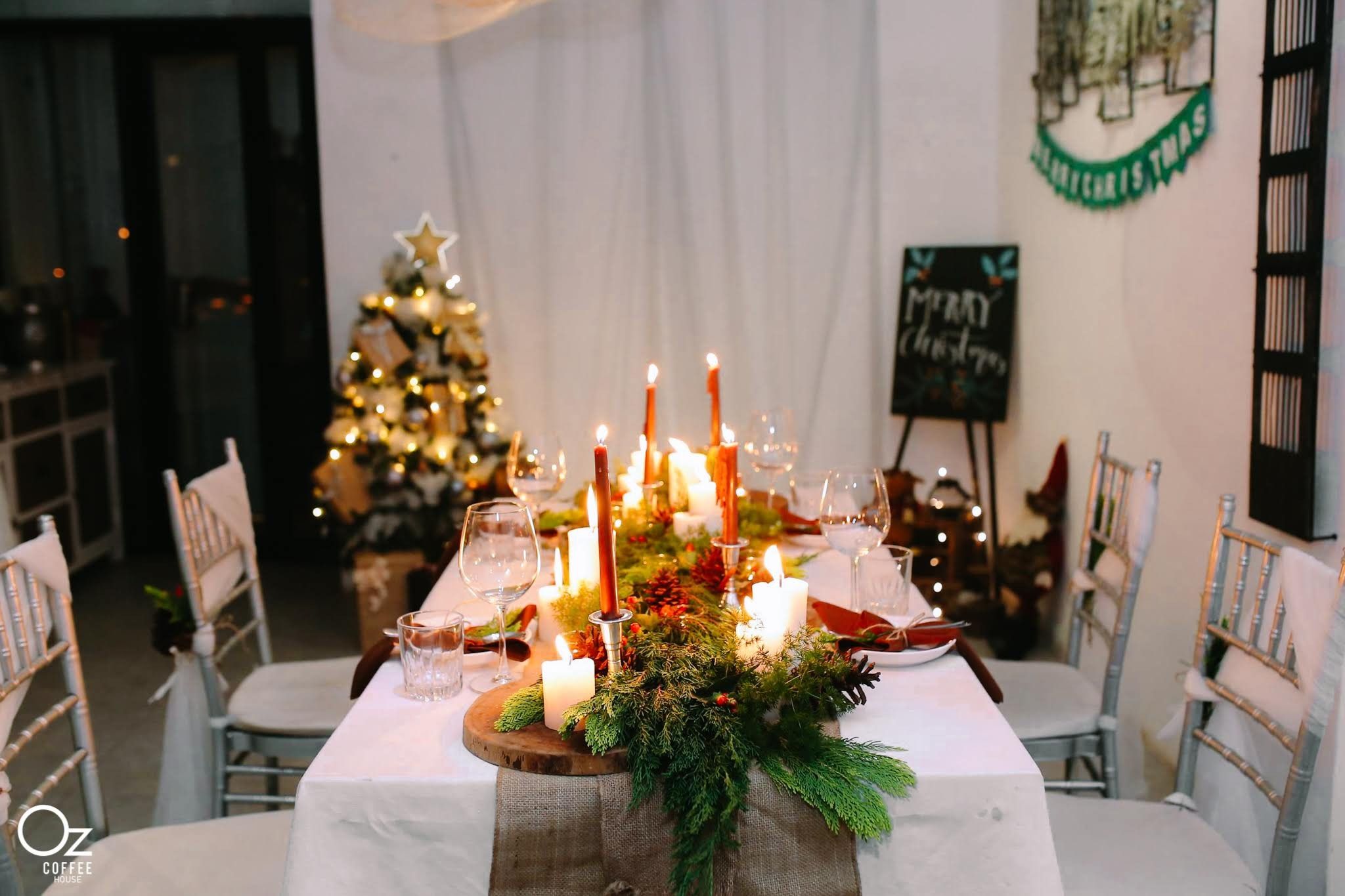 NEW MERRY CHRISTMAS 2019 - WHITE ROOM - OZ_LVS