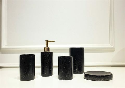 Set nhà vệ sinh màu đen đốm ( set A )