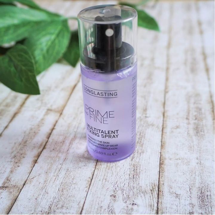Xịt khoáng khóa nền Catrice Prime And Fine Multitalent Fixing Spray 50ml