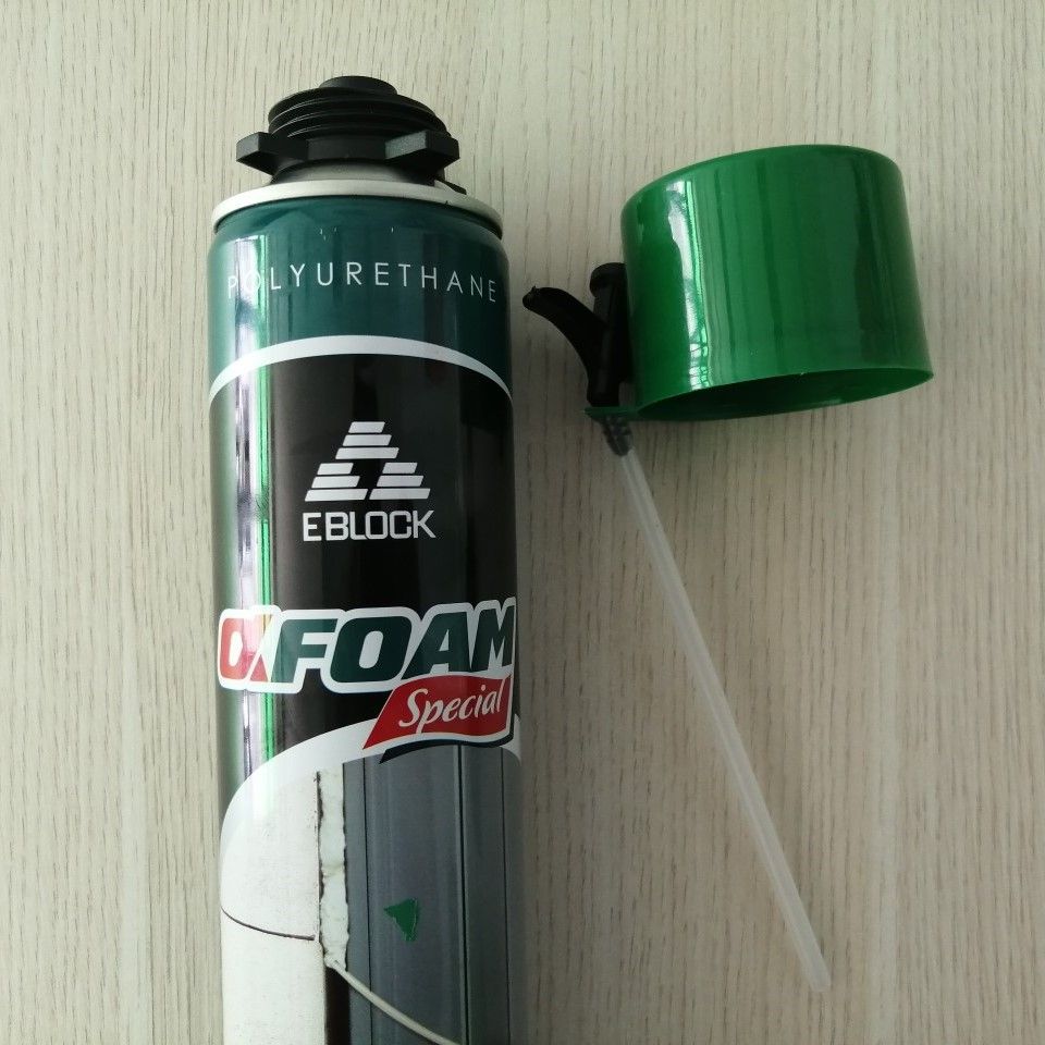 Keo bọt nở Alpha Foam dùng trong xây dựng nội thất