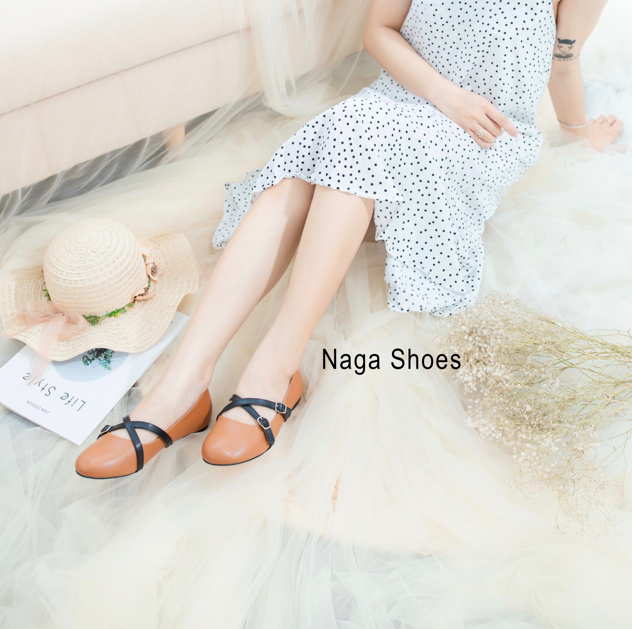 Giày Búp Bê Mũi Tròn 2 Khóa Chéo NAB34