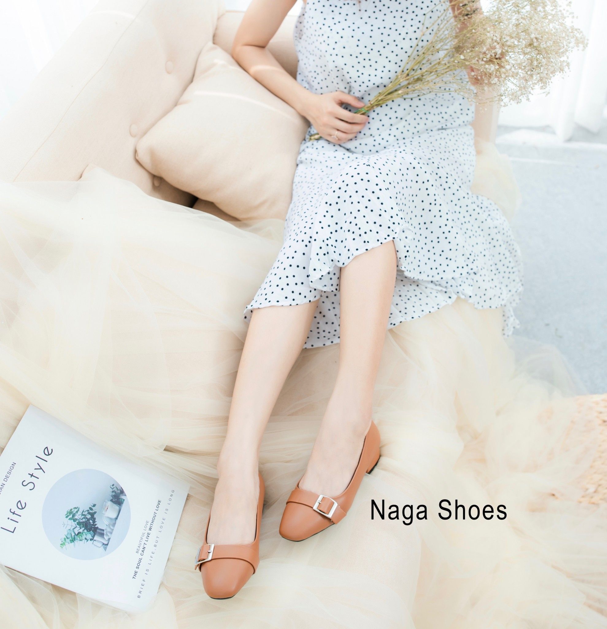 Giày Búp Bê Nagashoes Mũi Vuông Bít Gót Khóa Nhỏ NAB37