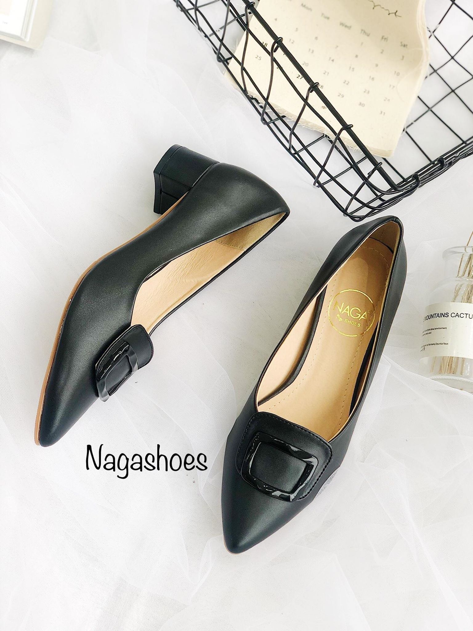 Cao Gót Mũi Nhọn Khóa Vuông NAC122