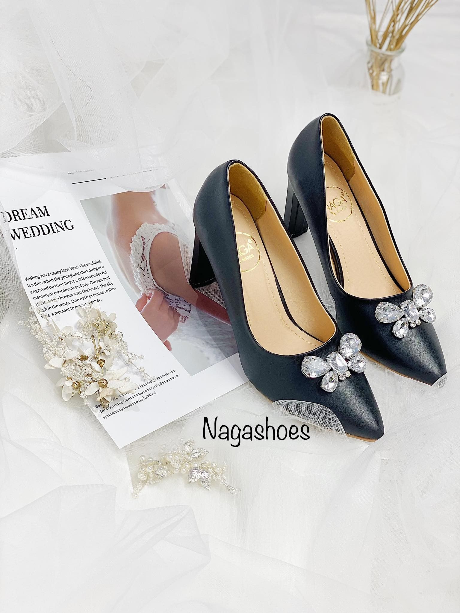 CAO GÓT MŨI NHỌN ĐÍNH HỌA TIẾT BƯỚM 9P NAC139