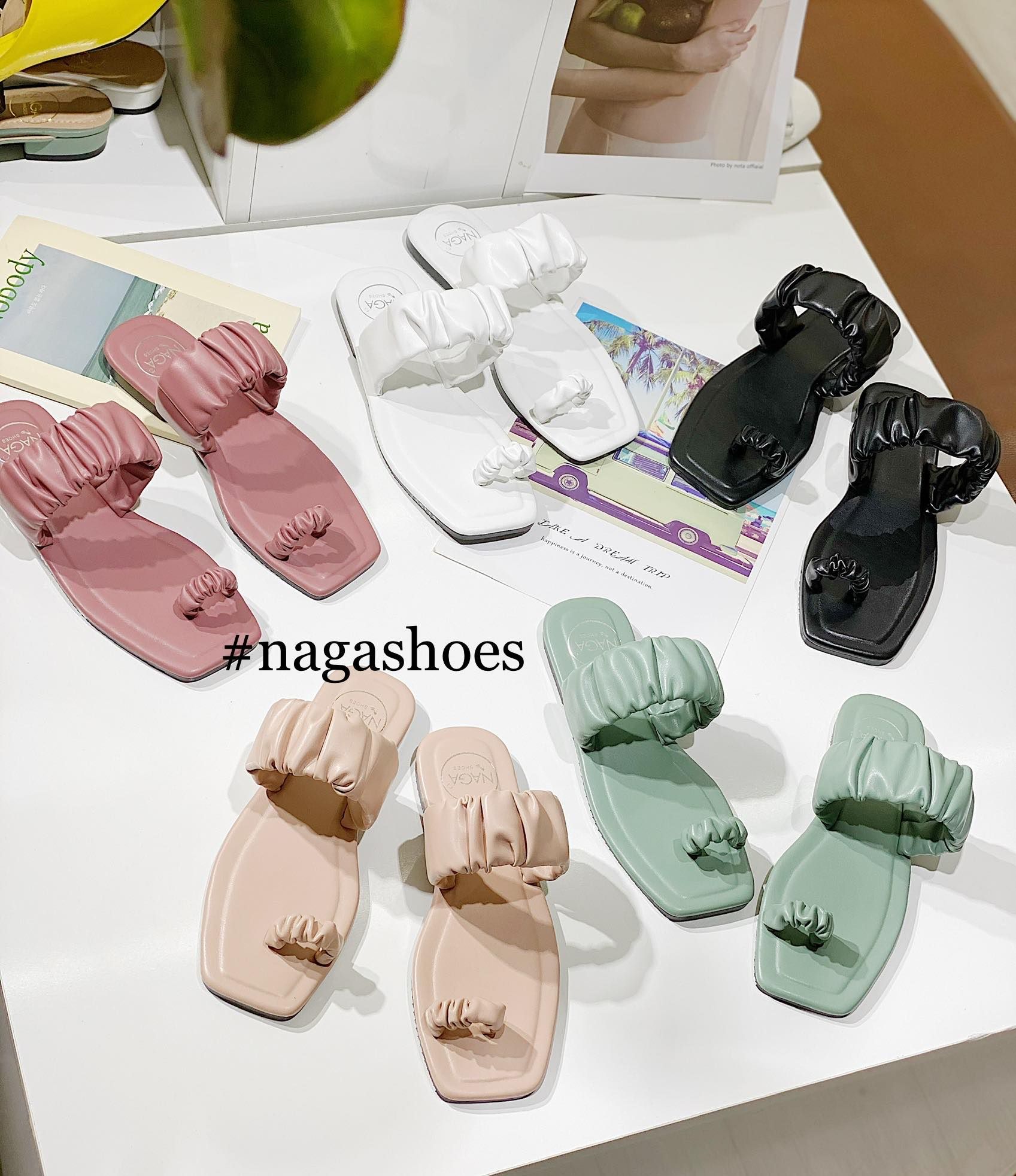 DÉP QUAI NHÚN XỎ NGÓN NAD117