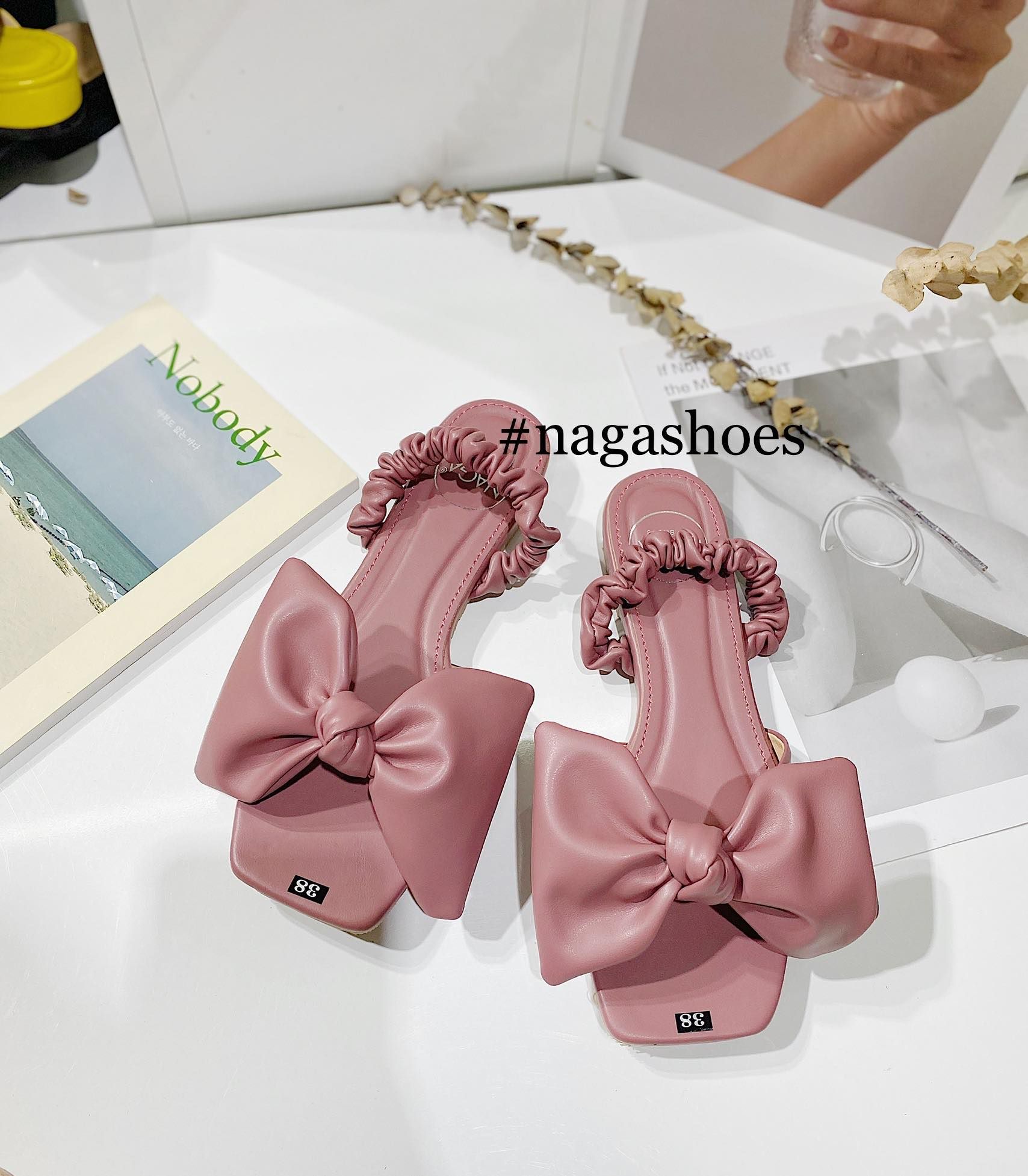 DÉP NƠ PHỐI QUAI CHUN NAD127