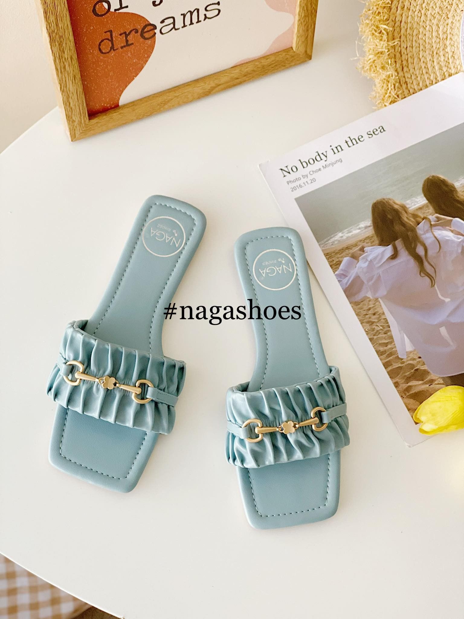DÉP MŨI VUÔNG QUAI NHÚN PHỐI KHÓA NAD139