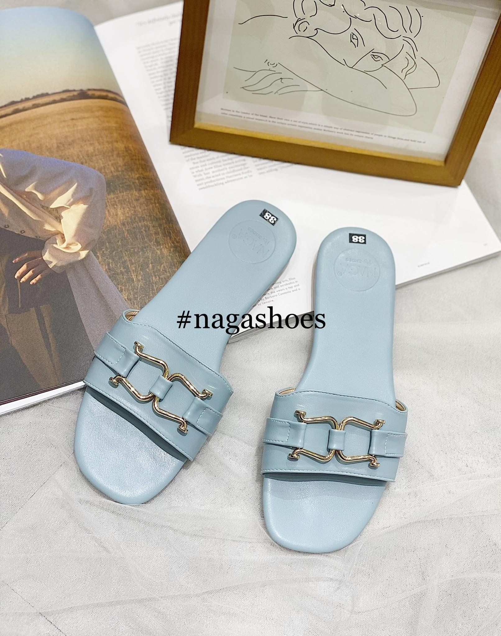 DÉP NAGASHOES QUAI NGANG ĐÍNH KHÓA NAD149