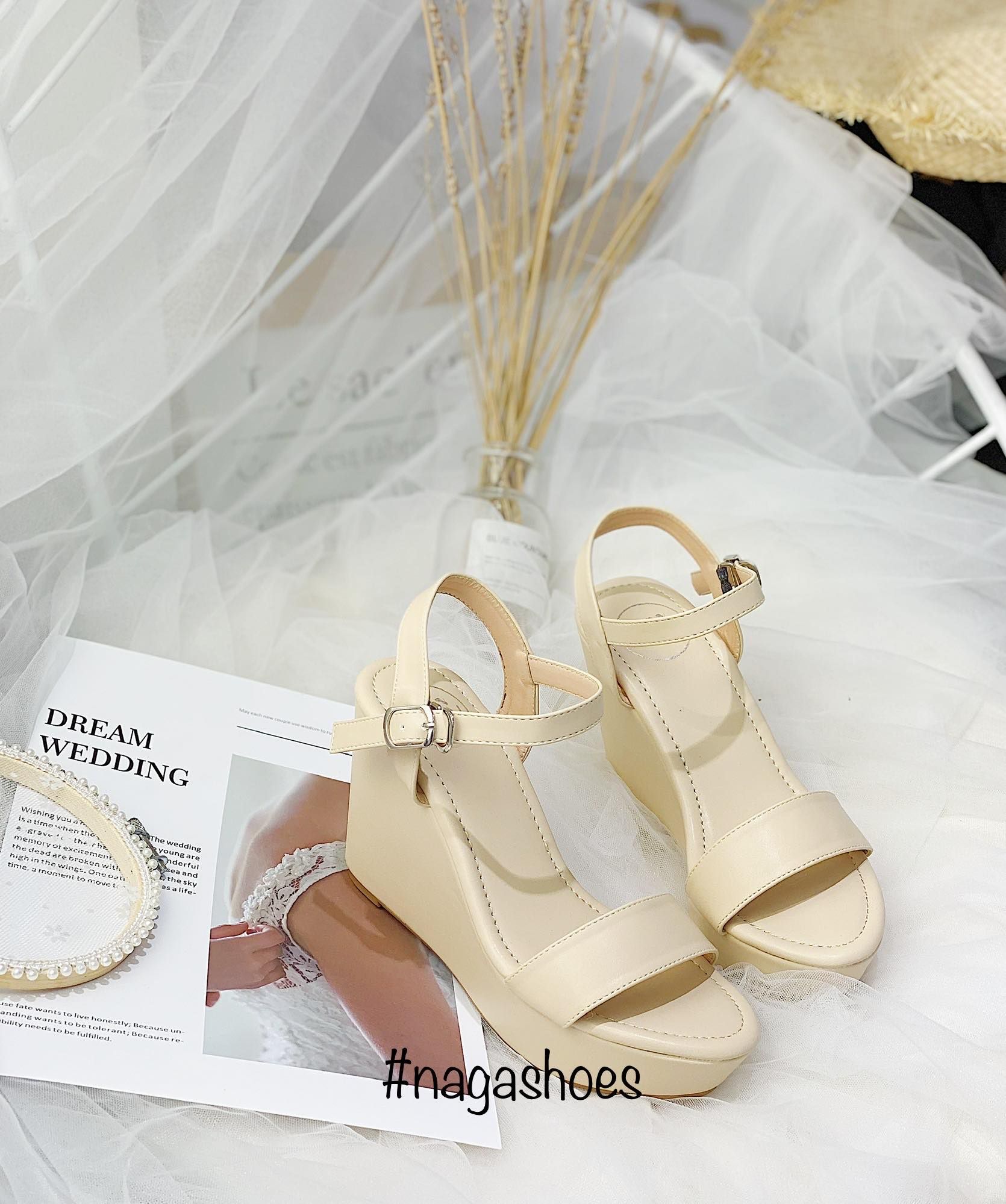 SANDAL QUAI NGANG CAO 10P NAS175