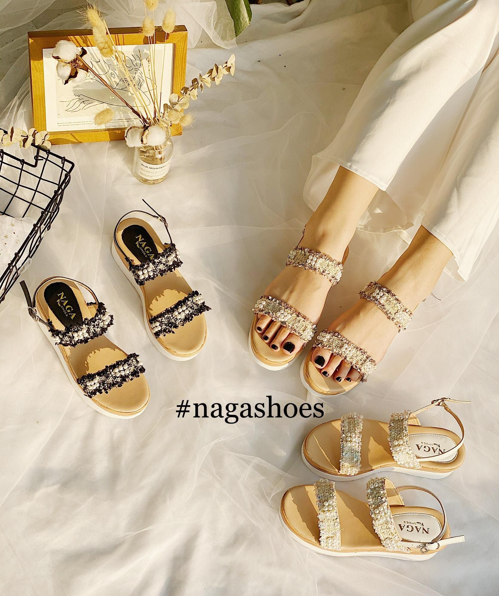 Sandal 2 Quai Ngang Họa Tiết Ren 5P Nas181