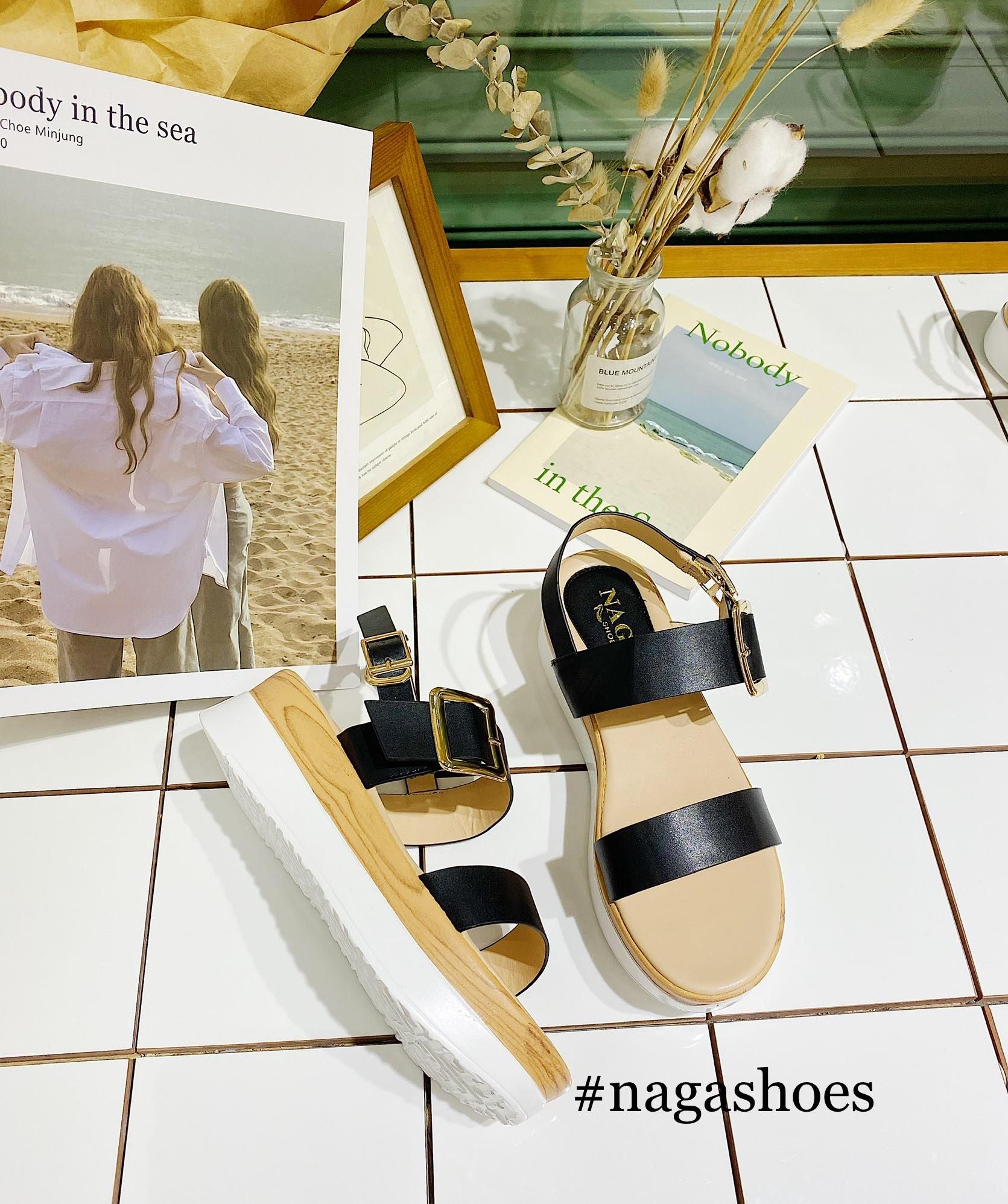 Sandal 2 Quai Ngang Khóa Trơn Nas183