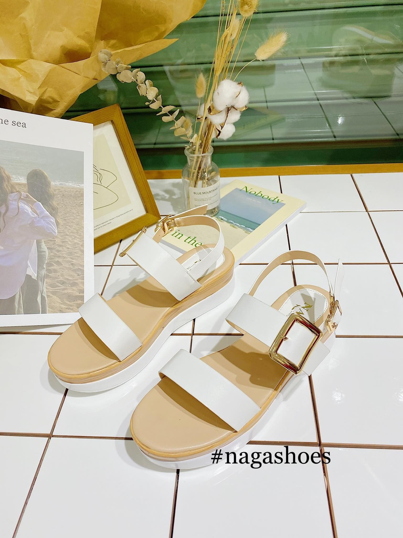 Sandal 2 Quai Ngang Khóa Trơn Nas183