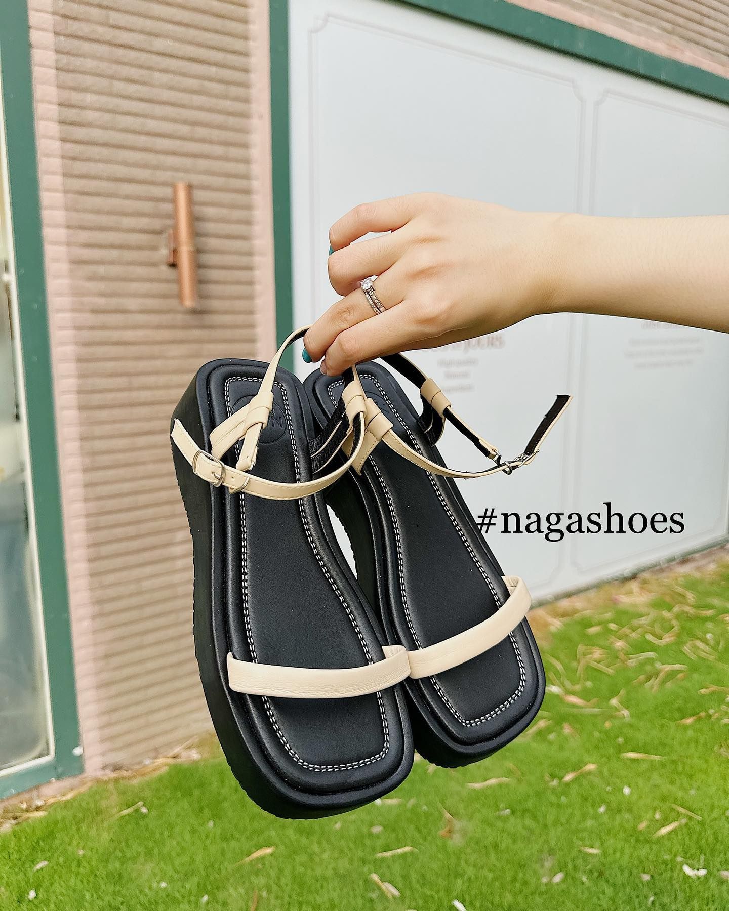  SANDAL NAGASHOES ĐẾ BÁNH MÌ QUAI DÂY BASIC 5P NAS234 