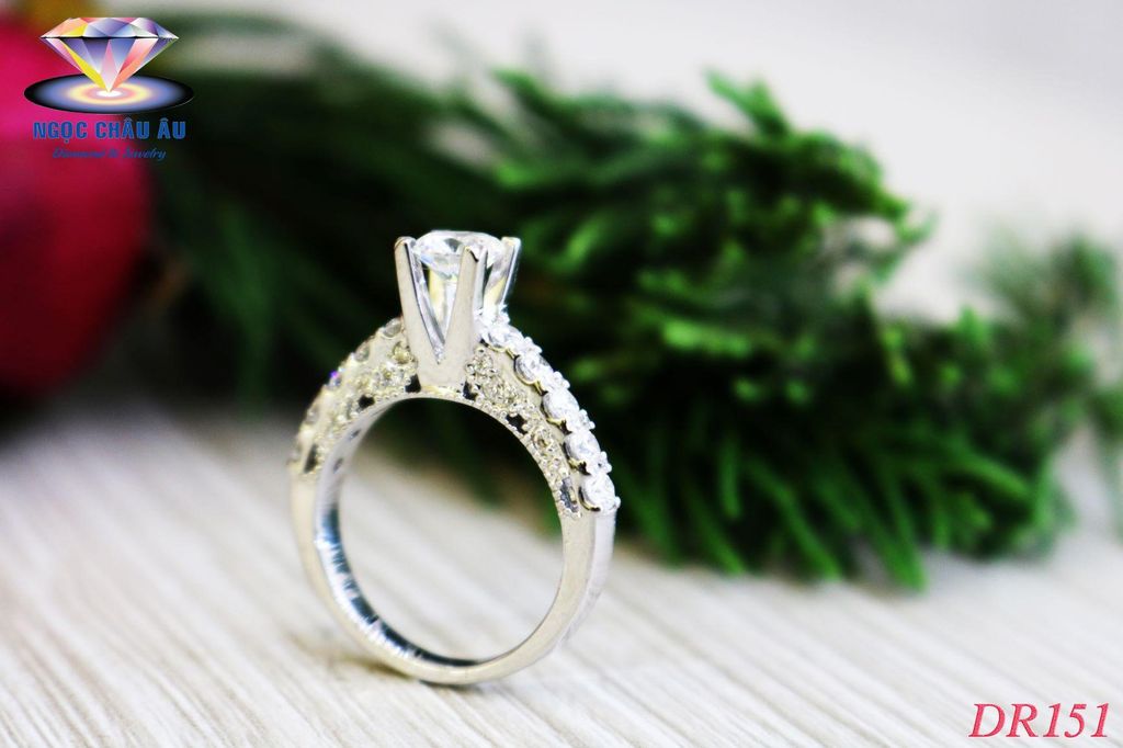 Nhẫn Kim Cương Thiên Nhiên DR151