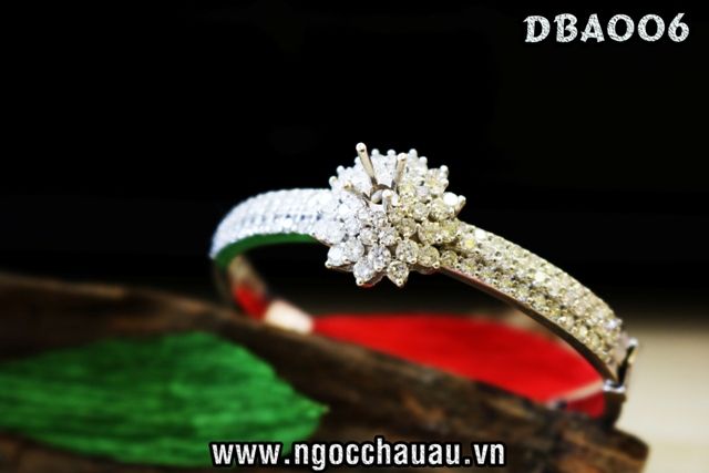 Vòng Tay Kim Cương Thiên Nhiên DBA006