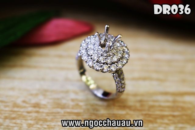 Nhẫn Kim cương thiên nhiên DR036