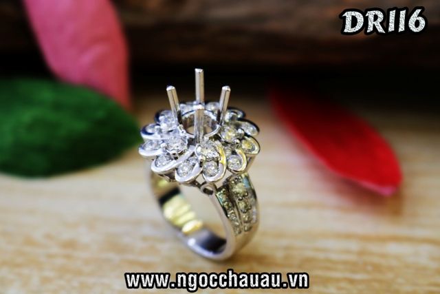 Nhẫn Kim cương thiên nhiên DR116