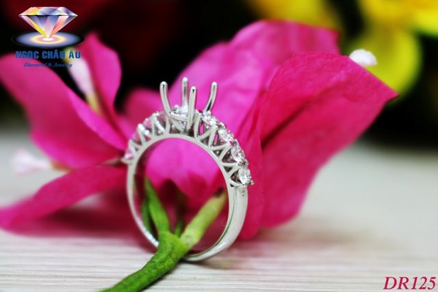 Nhẫn Kim Cương Thiên Nhiên DR125